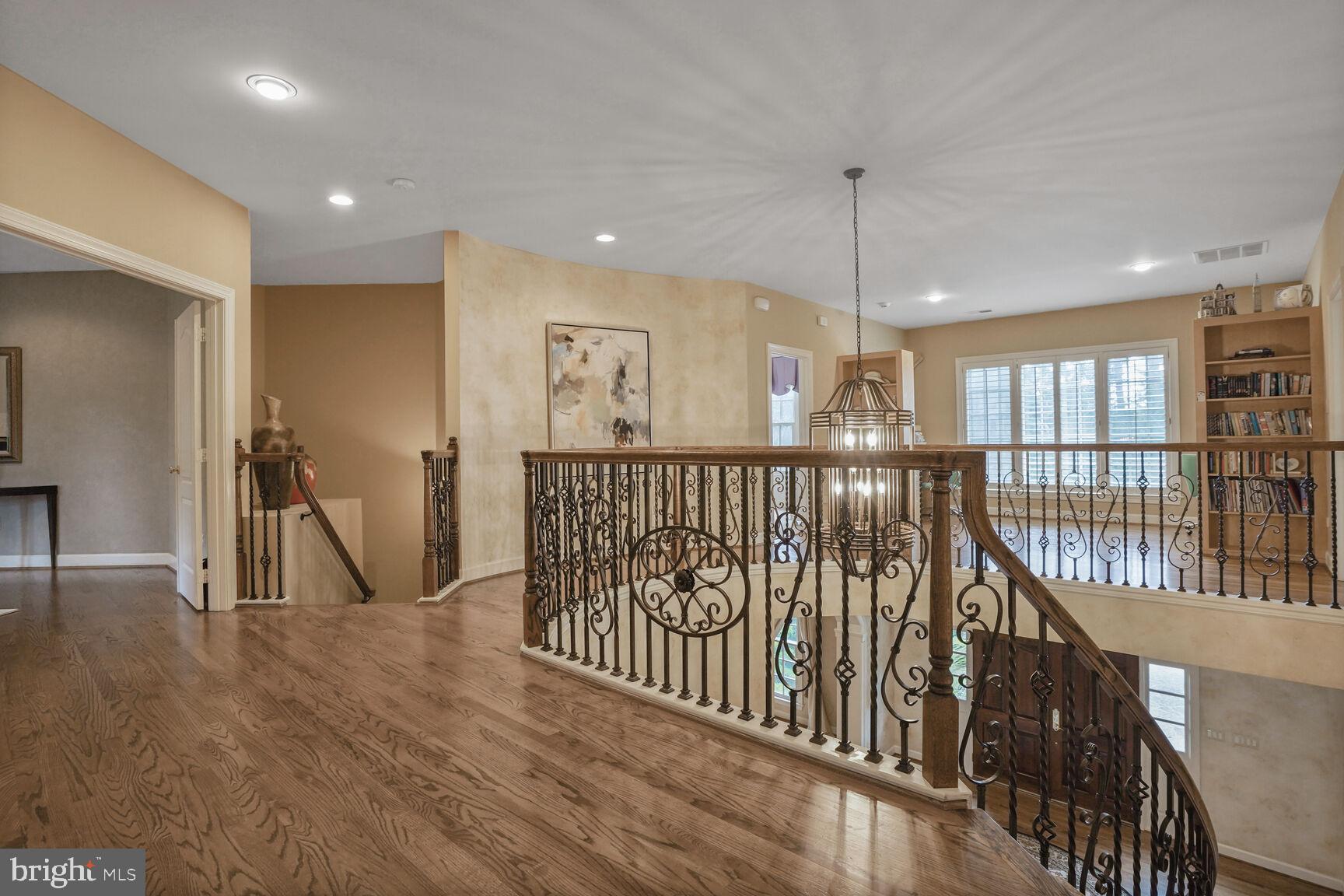 GREAT FALLS VILLAGE CENTRE - Residential