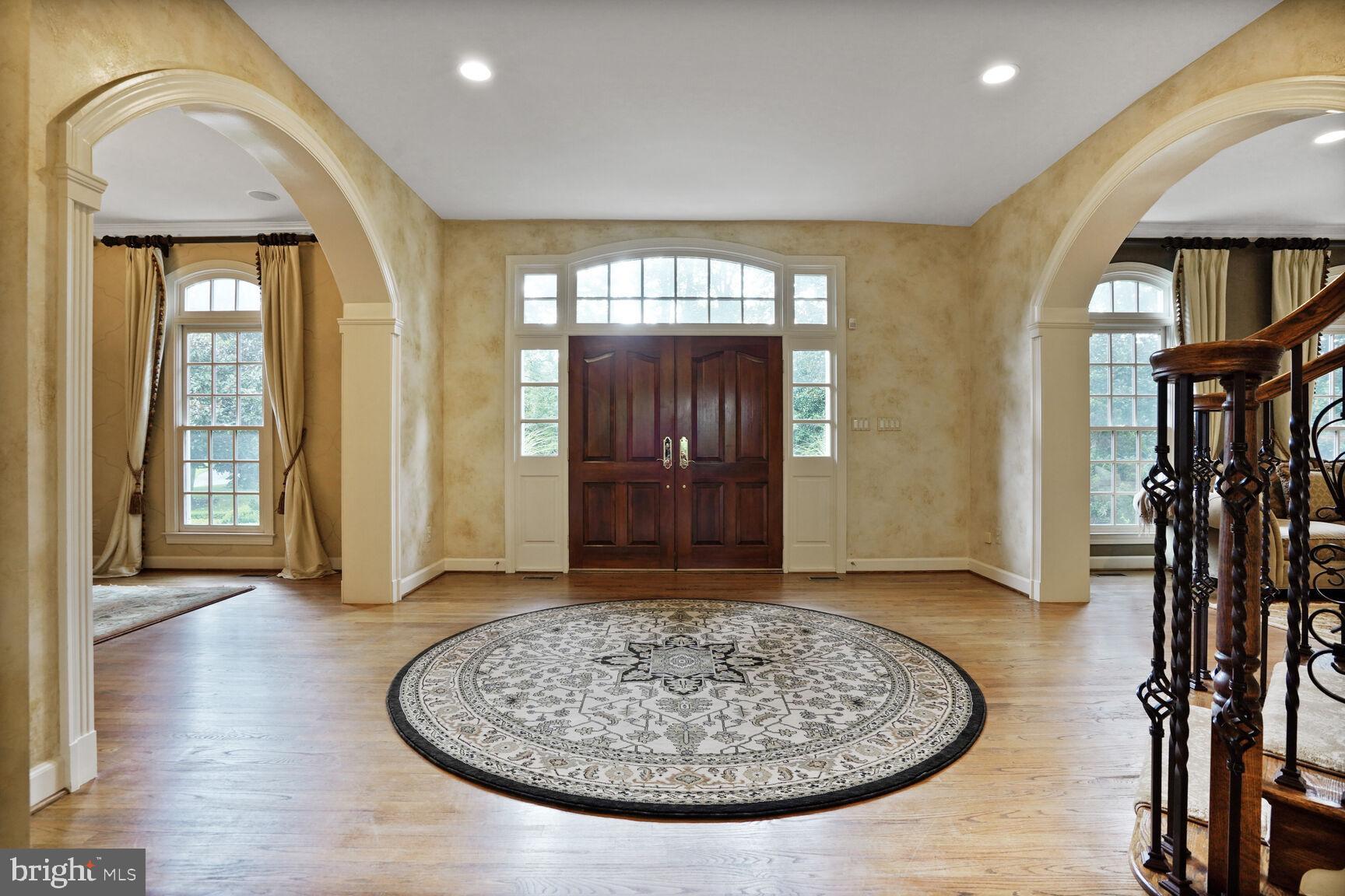 9864 WALKER GLEN COURT