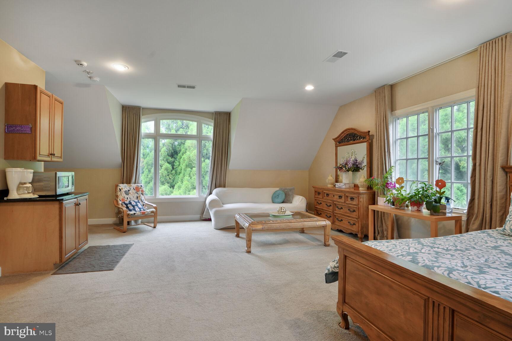 GREAT FALLS VILLAGE CENTRE - Residential