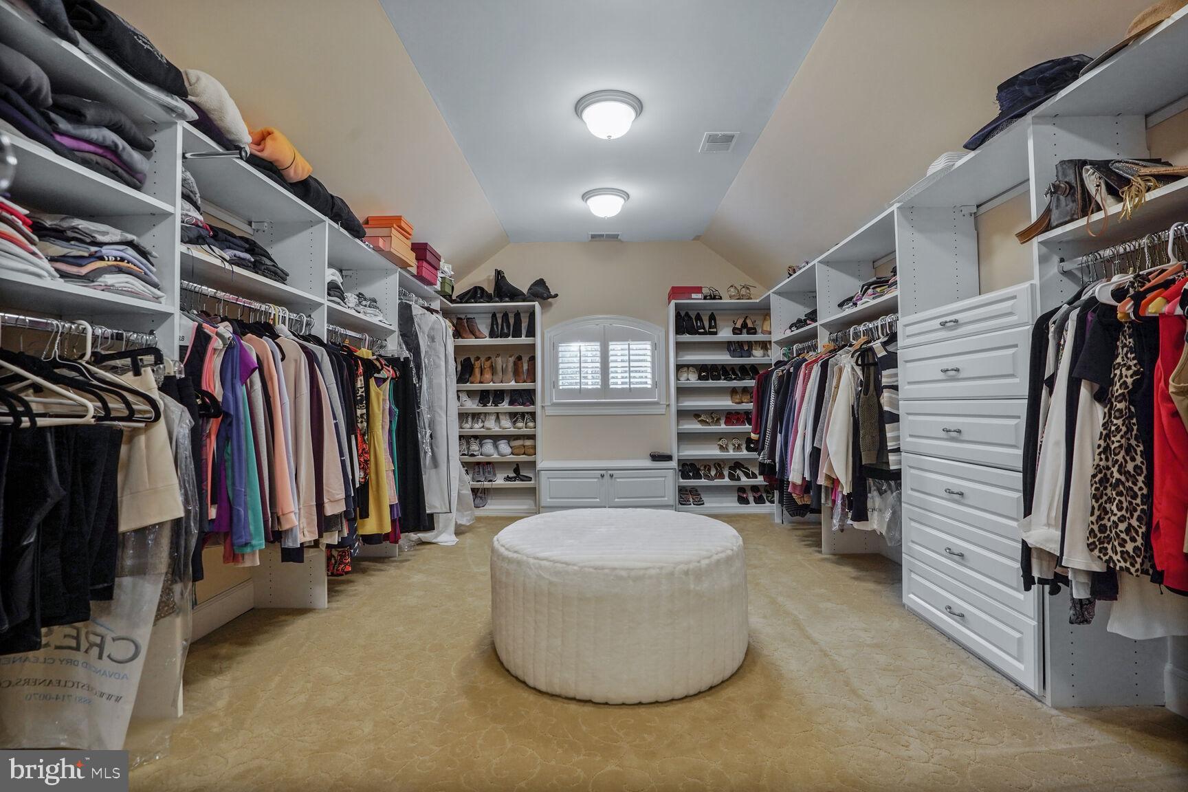 GREAT FALLS VILLAGE CENTRE - Residential