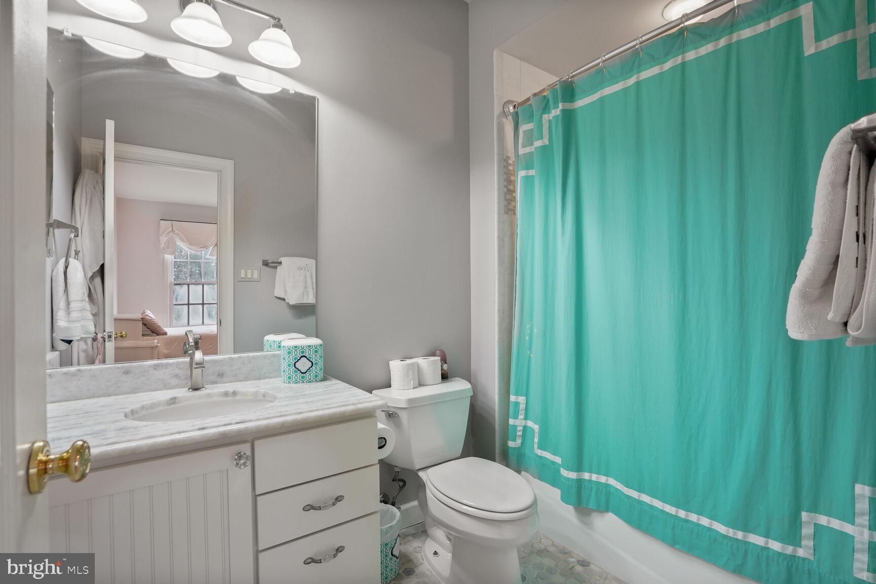 GREAT FALLS VILLAGE CENTRE - Residential