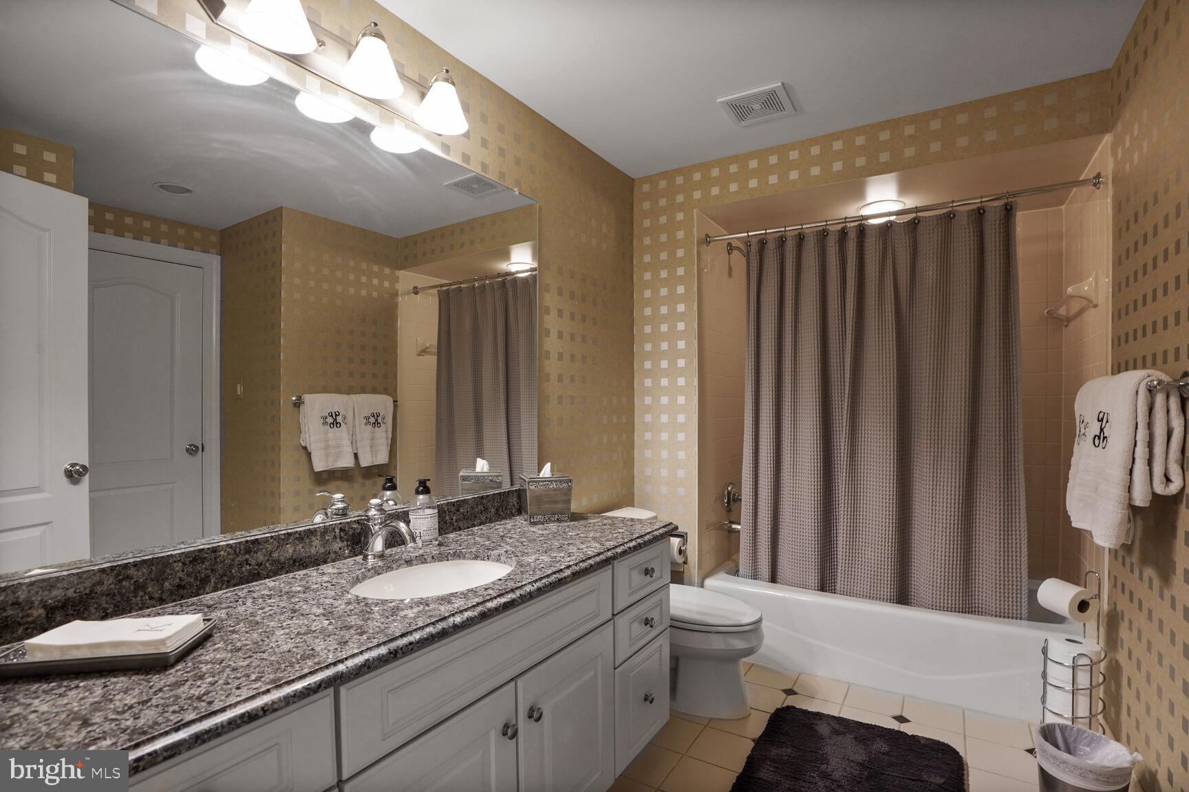 GREAT FALLS VILLAGE CENTRE - Residential