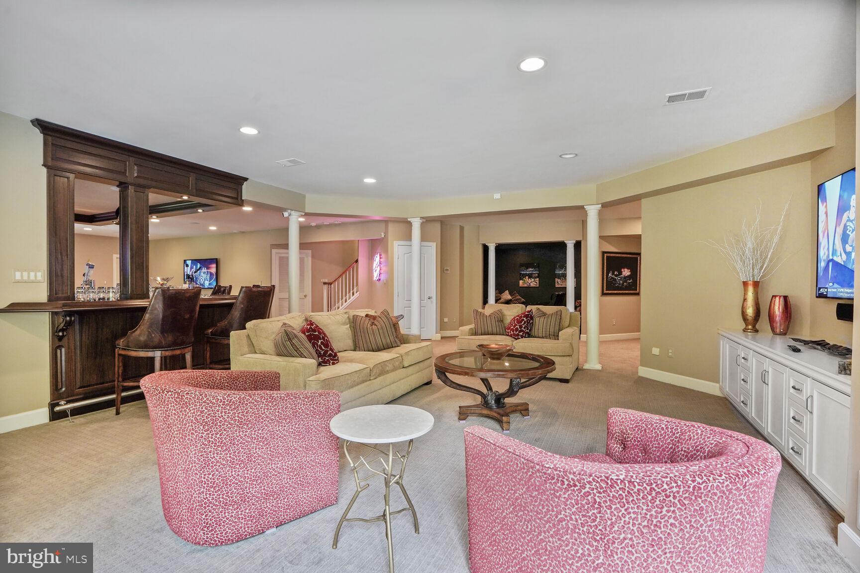 GREAT FALLS VILLAGE CENTRE - Residential