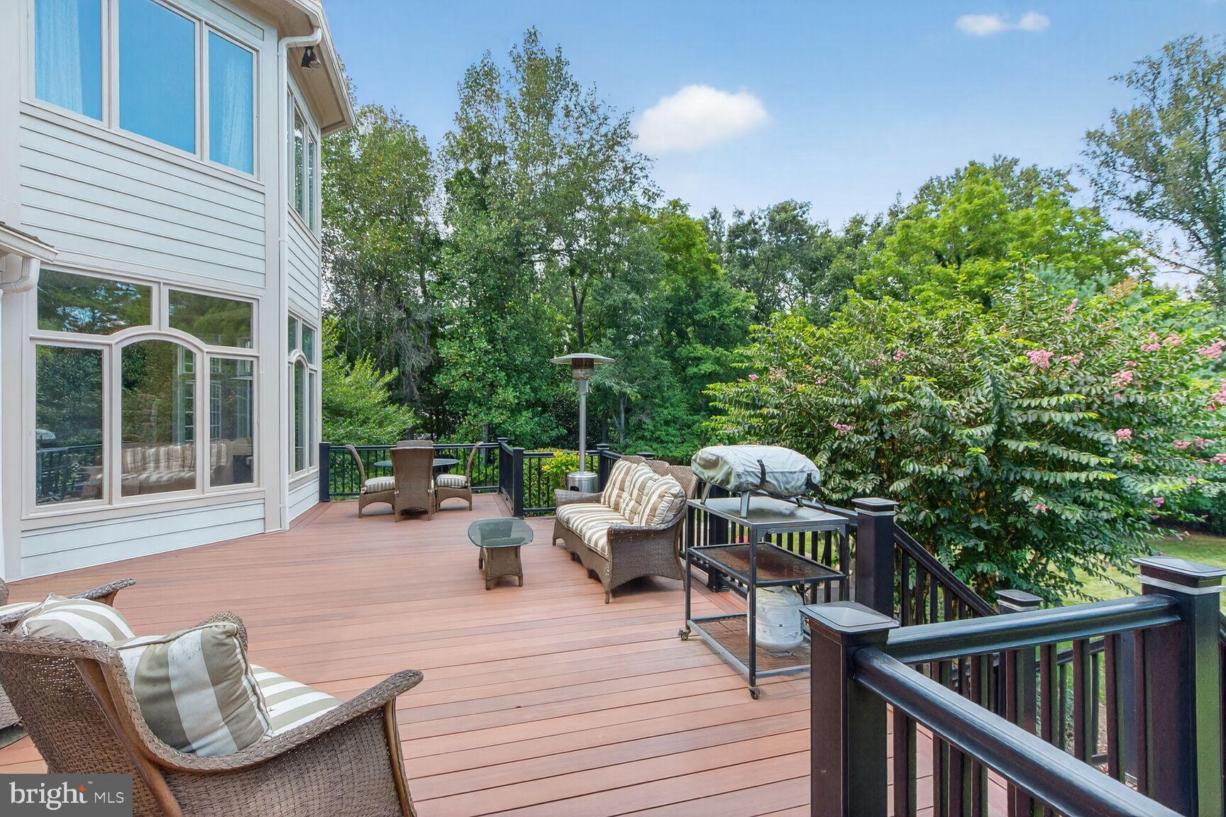 GREAT FALLS VILLAGE CENTRE - Residential