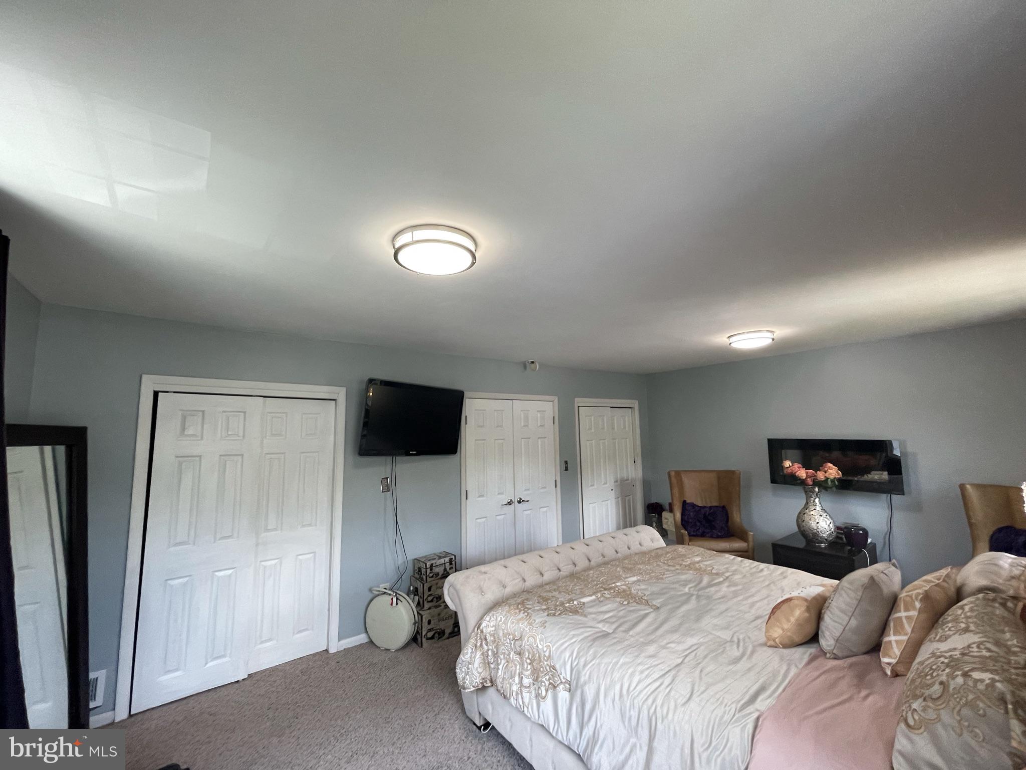 GLASSMANOR - Residential Lease