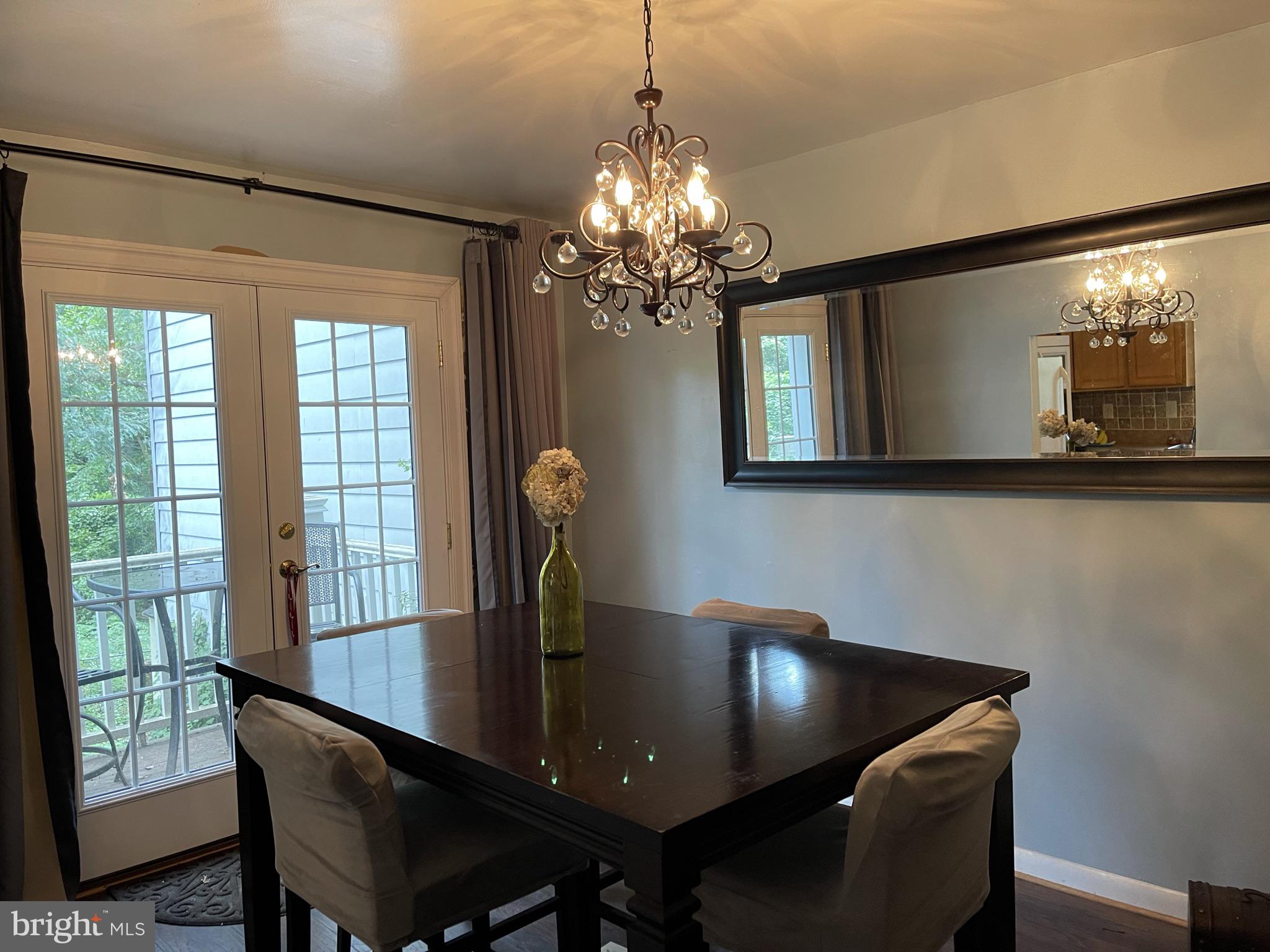 GLASSMANOR - Residential Lease