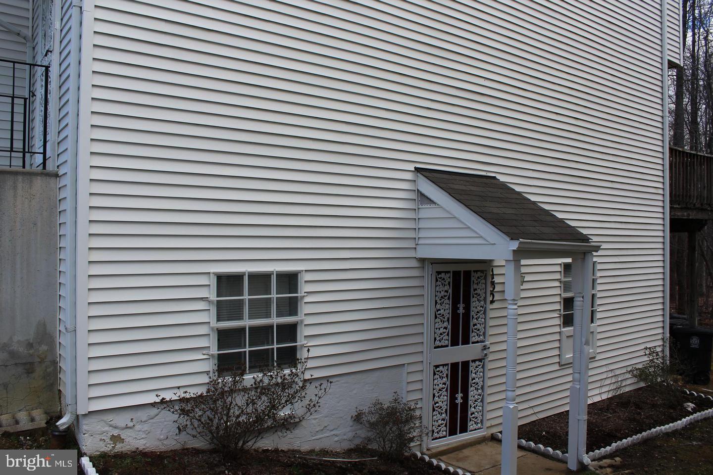 ****** VACANT, READY TO MOVE IN, NO PETS, SMOKING, GOOD RENTAL HISTORY MUST *******
Top-to-Bottom Renovated One level (Ground Floor) 1100 SFT 2BR, 2BA condo in Kettering. Gleaming H/W floors in the entire condo including bedrooms, Recess lights. Renovated kitchen with new cabinets, granite counter top, upgraded SS appliances, microwave. MBR with walk-in-closet, attached renovated bath. Second bed room w/renovated hall way bath. Washer, Dryer in the condo, Fresh neutral paint, secluded, back to Watkins park, assigned parking, bright natural light, quiet community. Shows well. Close to several major routes, 495, DC, Largo metro, Hospital, public transportation.