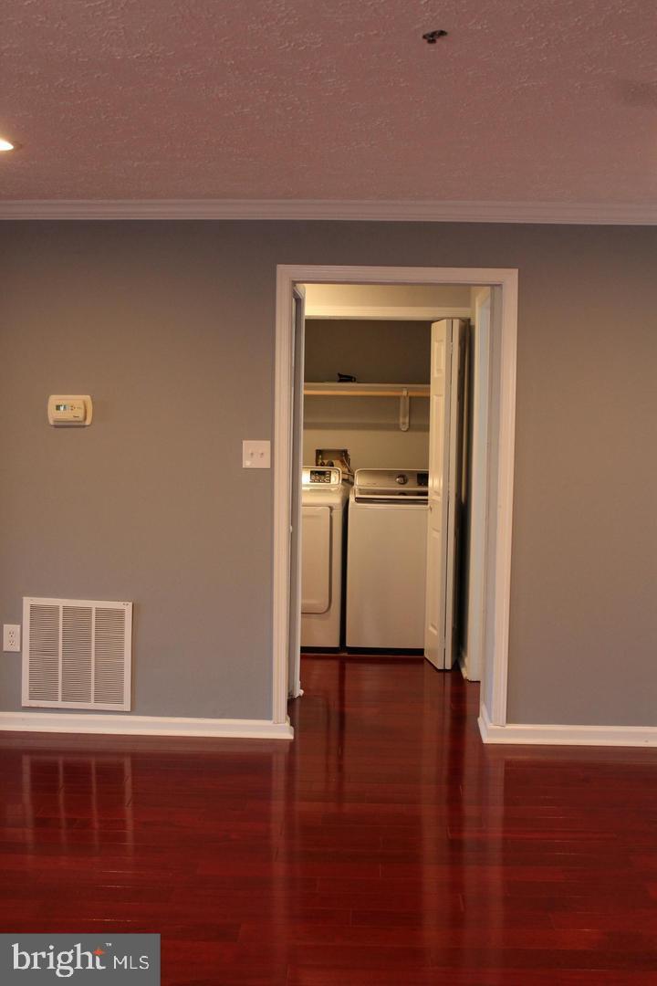 KETTERING BY THE PARK II - Residential Lease