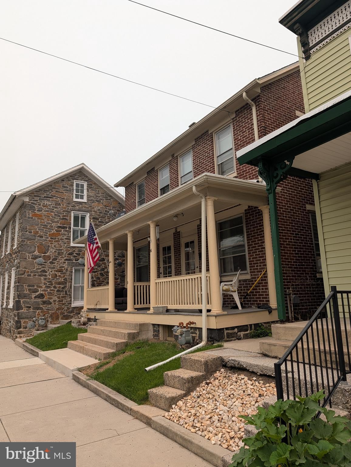 144 E MIDDLE STREET