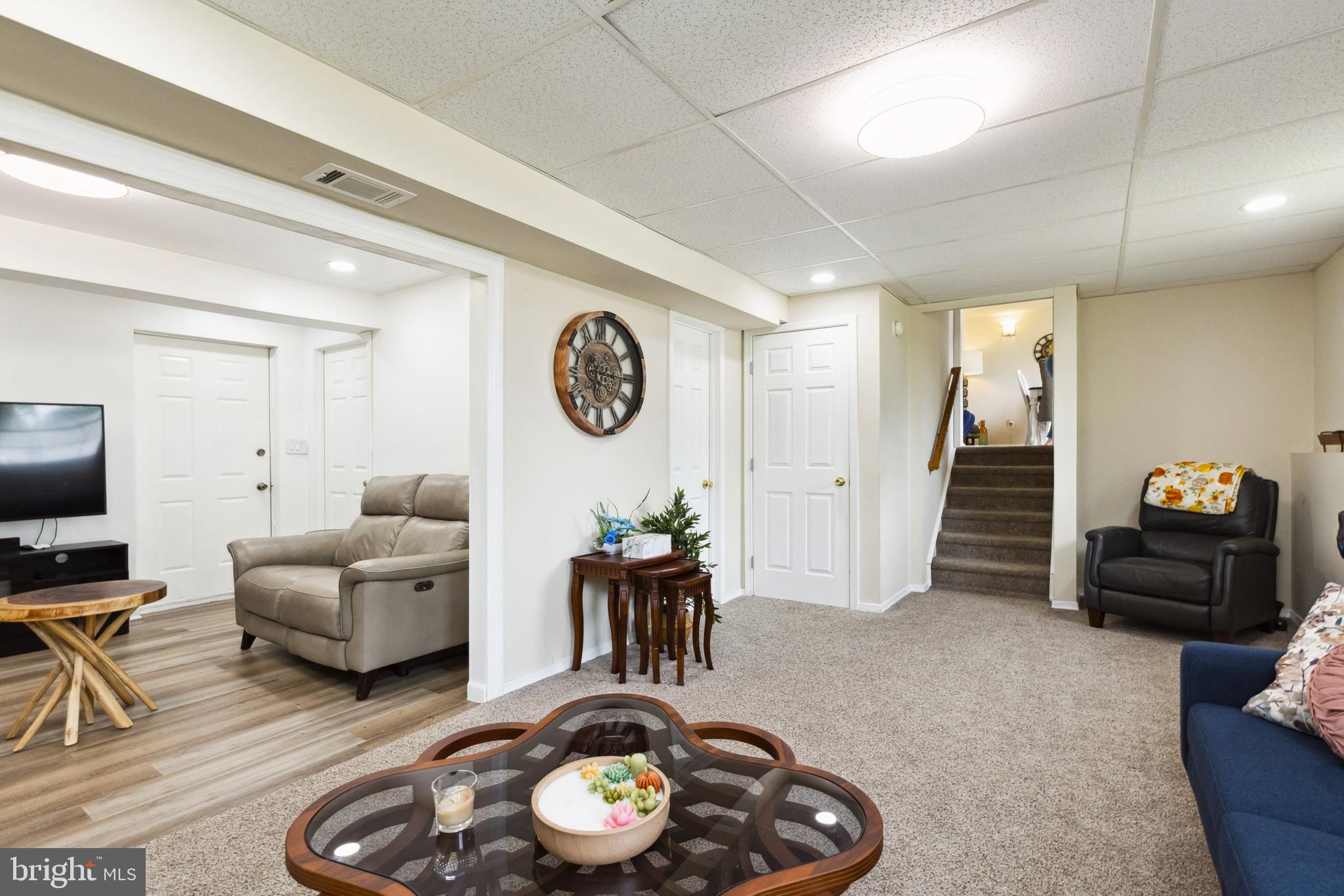 GLADE MANOR - Residential