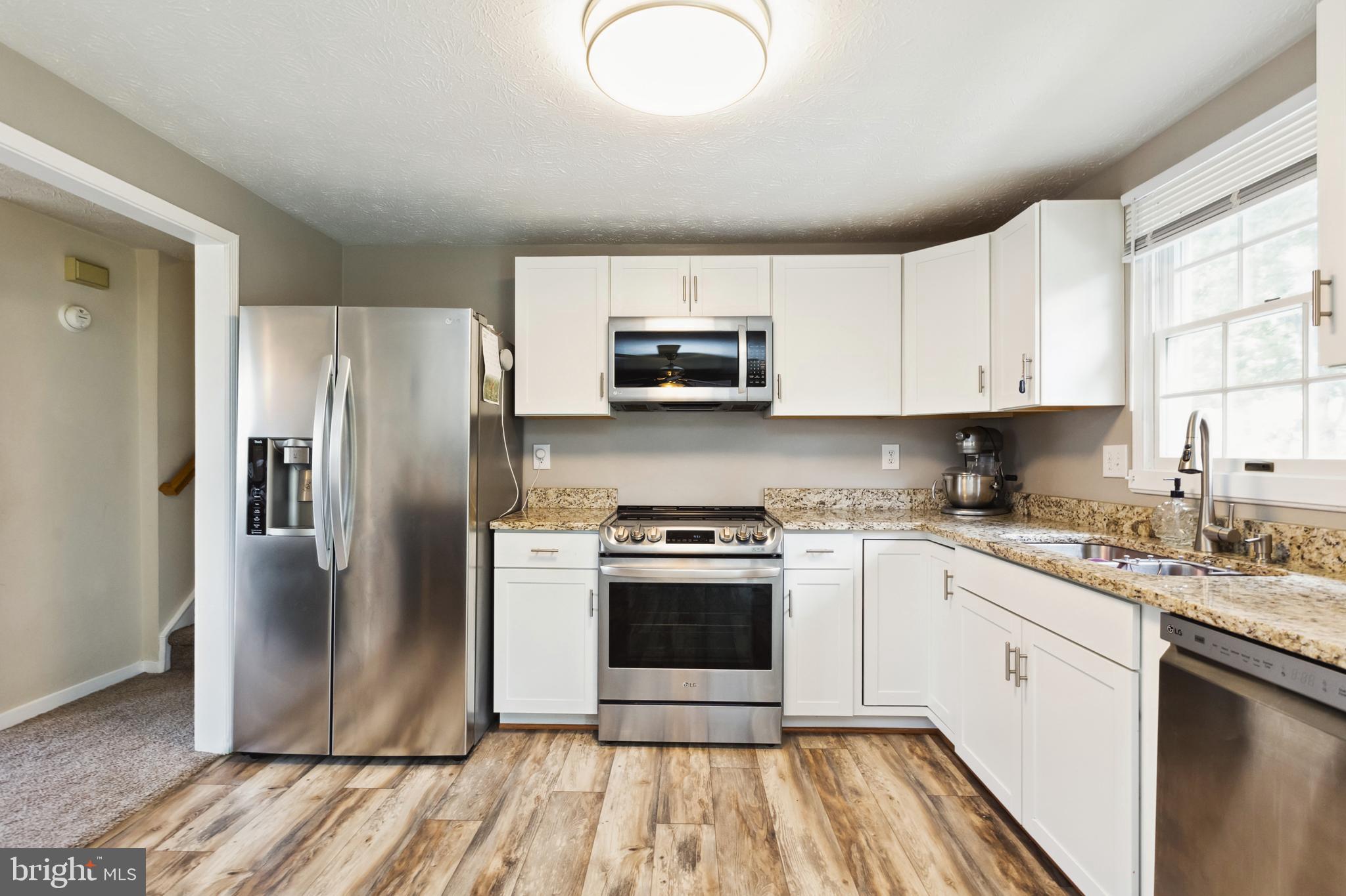 GLADE MANOR - Residential