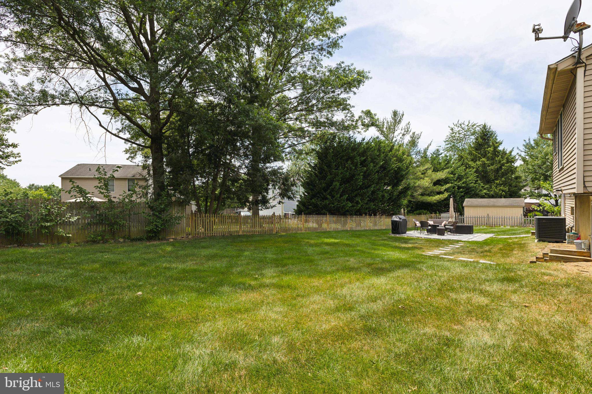 GLADE MANOR - Residential