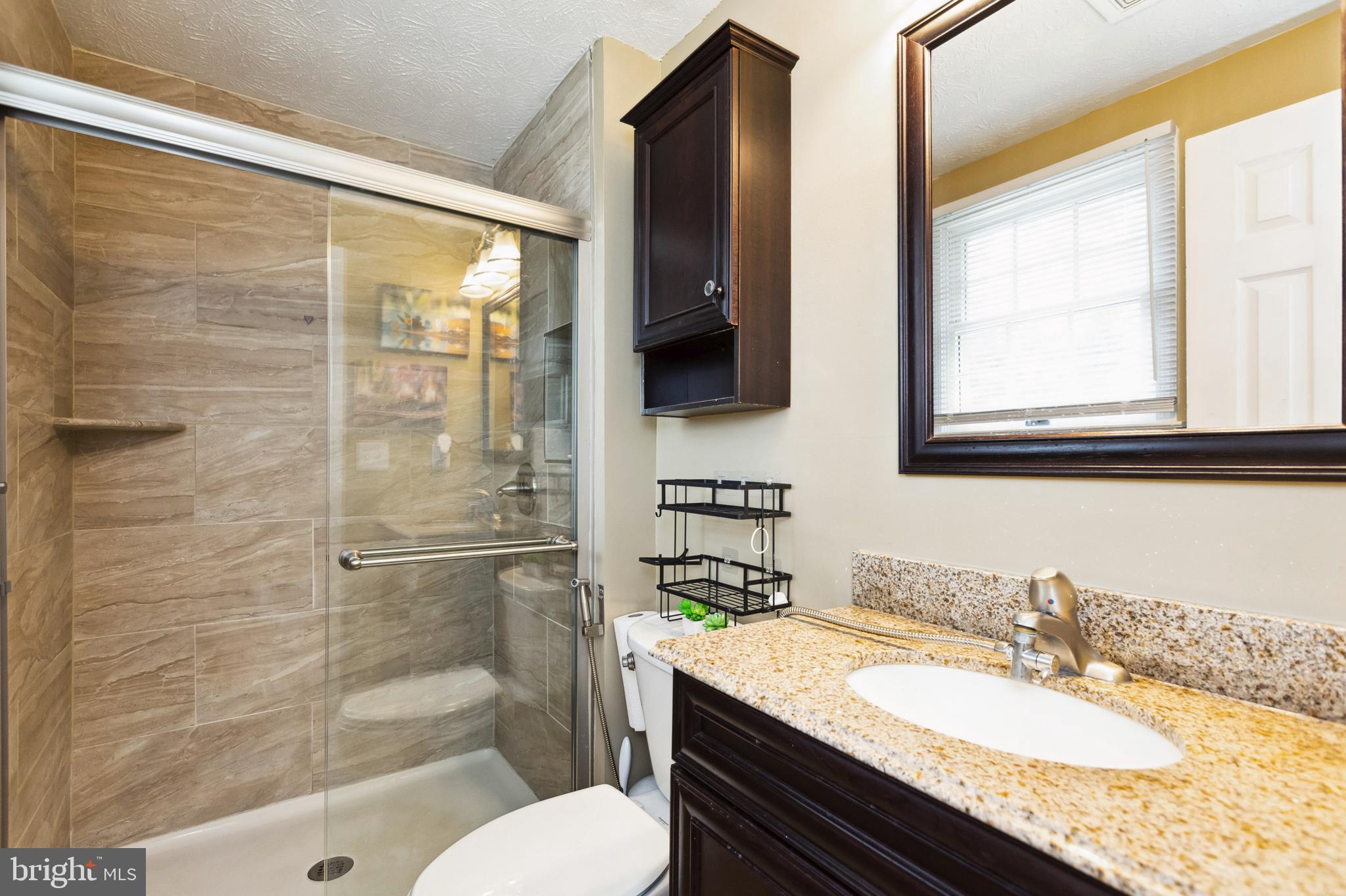 GLADE MANOR - Residential