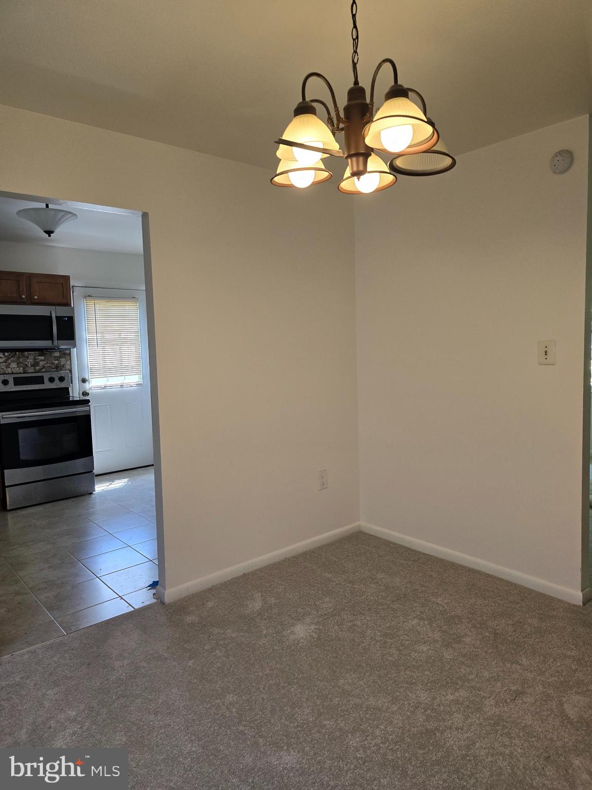 ROLLING ACRES - Residential Lease