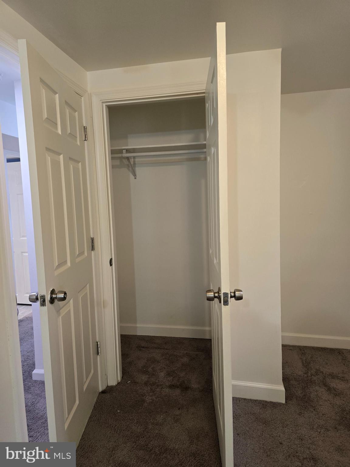 ROLLING ACRES - Residential Lease