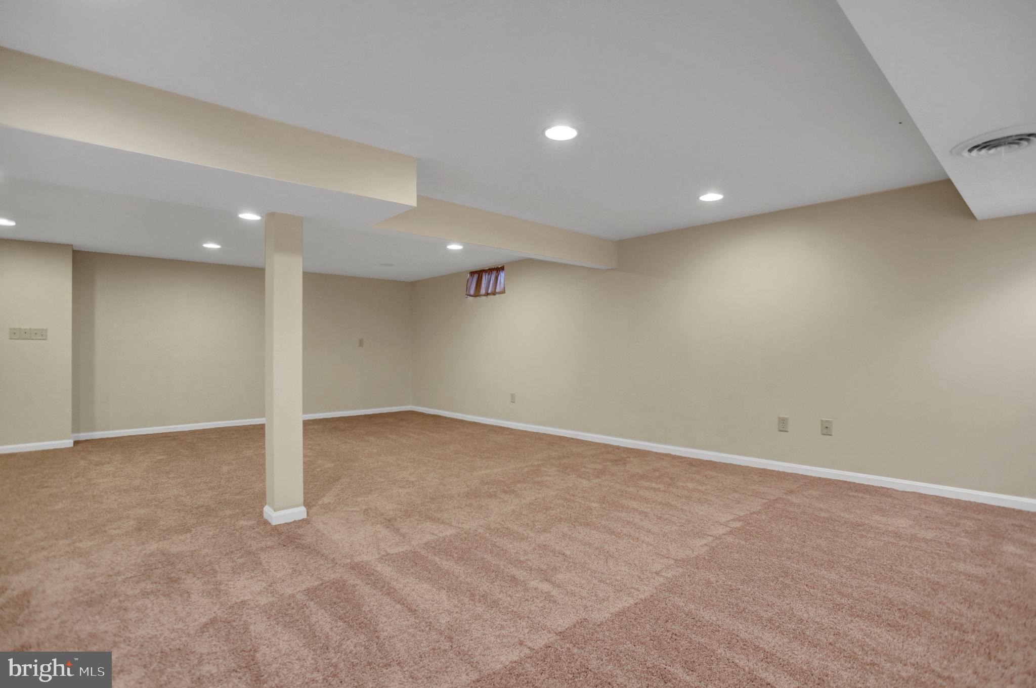 POINT RIDGE FARMS - Residential Lease