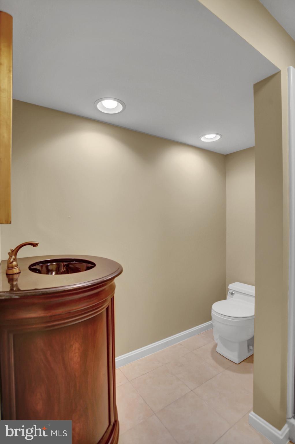 POINT RIDGE FARMS - Residential Lease