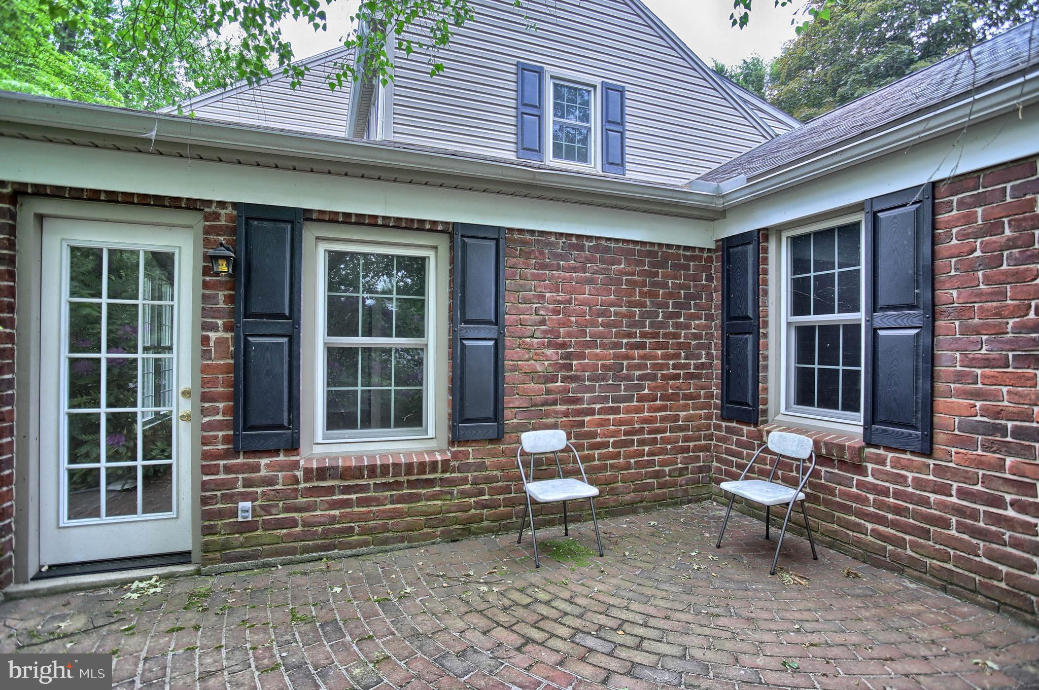 POINT RIDGE FARMS - Residential Lease
