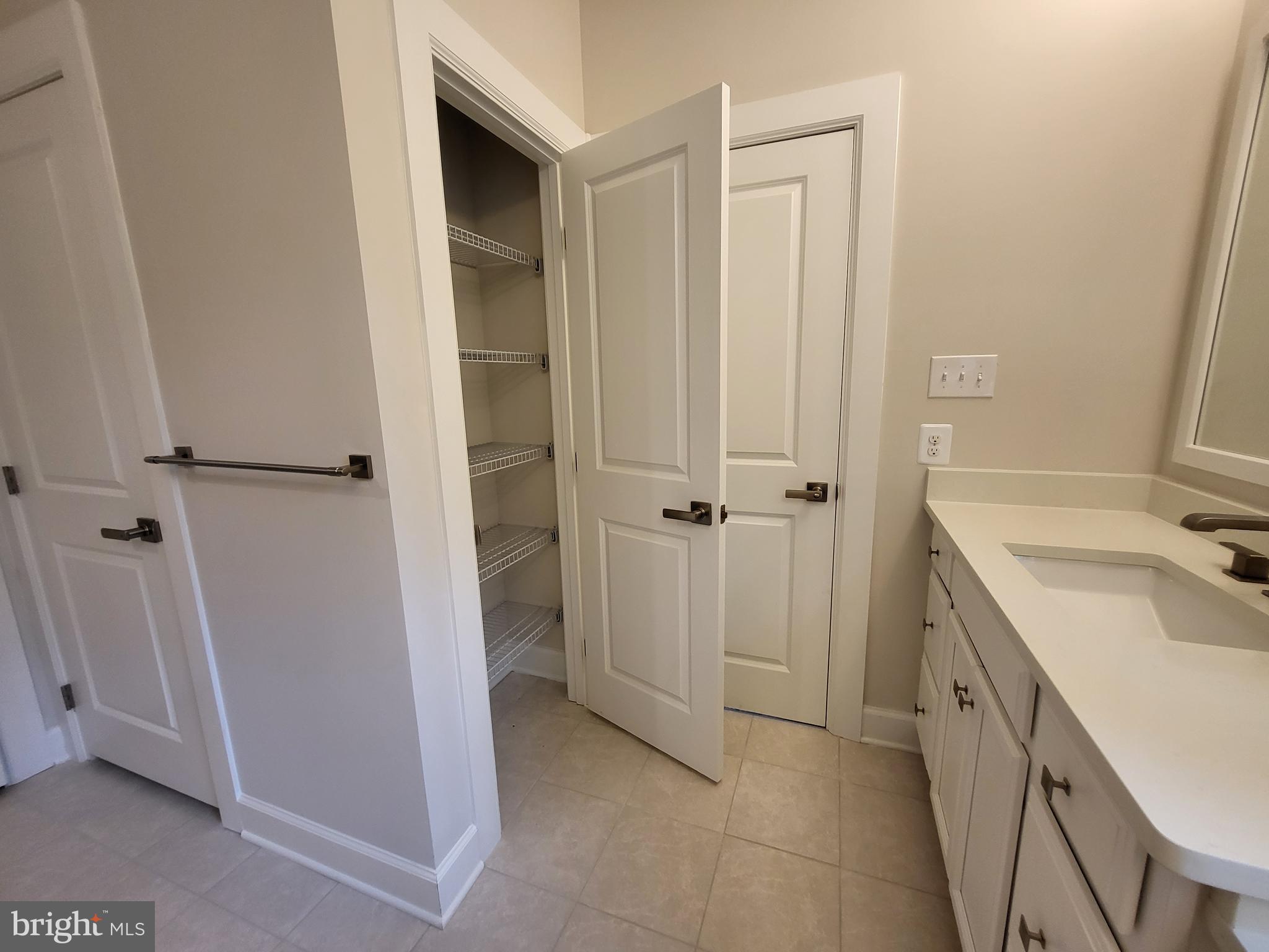 GREYSTONE - Residential Lease