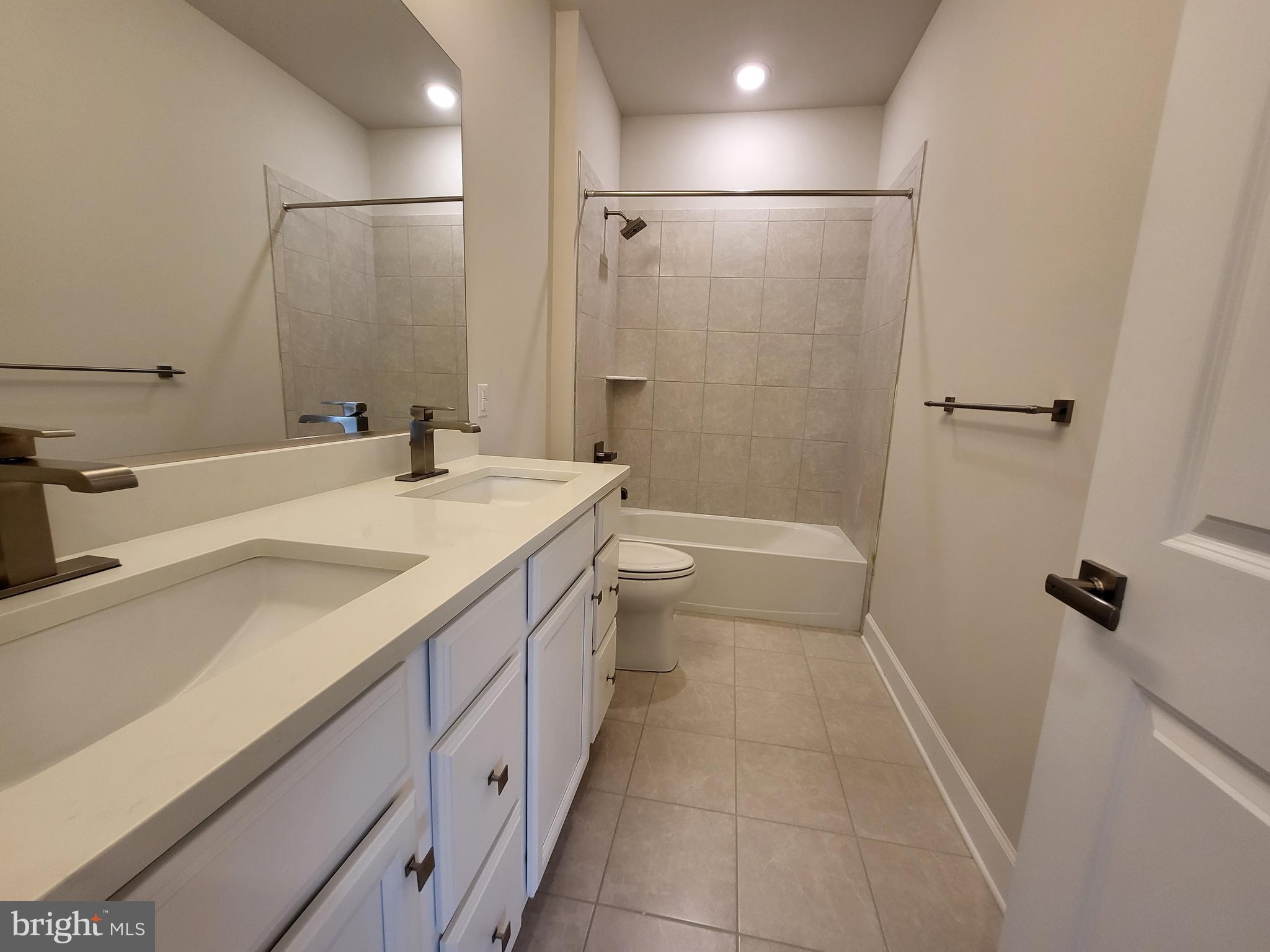 GREYSTONE - Residential Lease