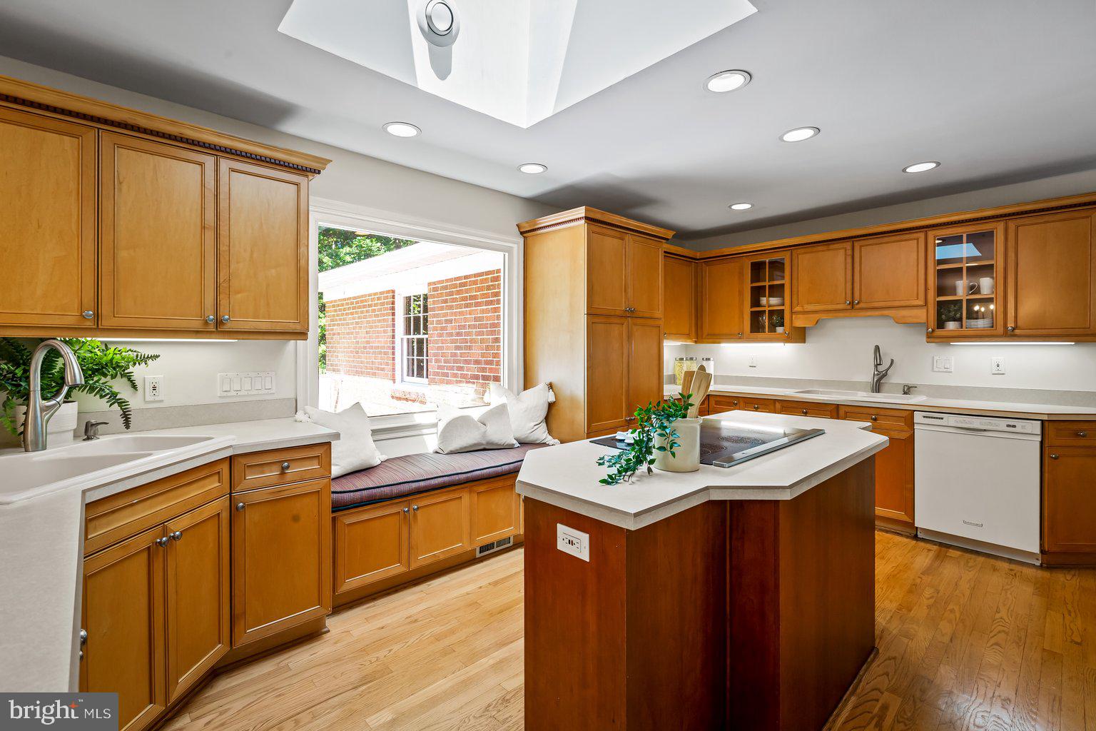 LAKE OF THE PINES - Residential