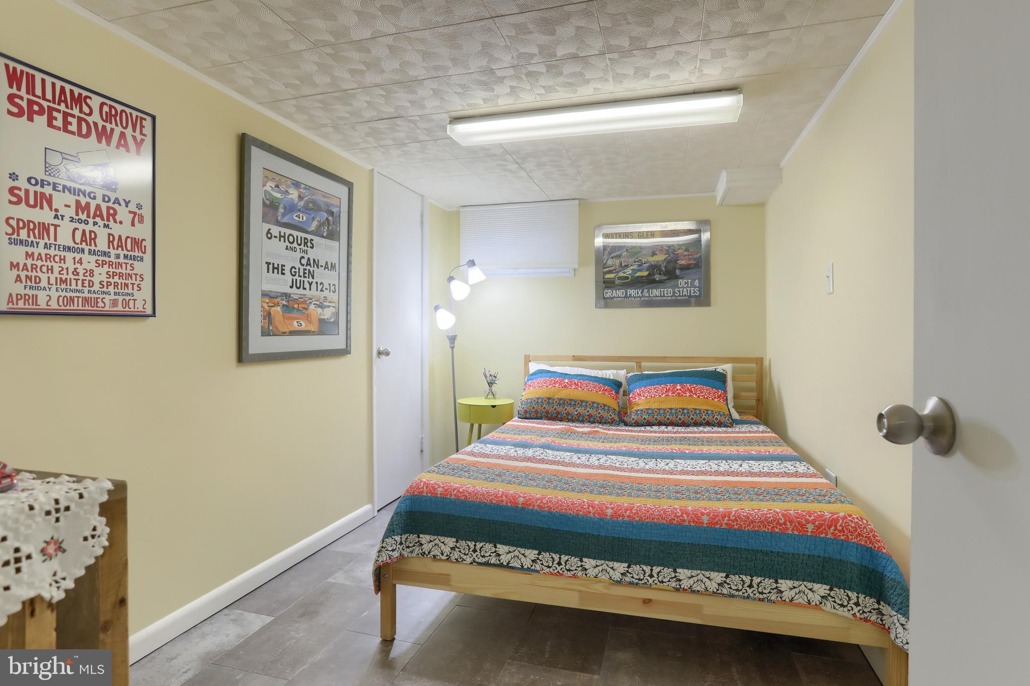 GLENN ACRES - Residential