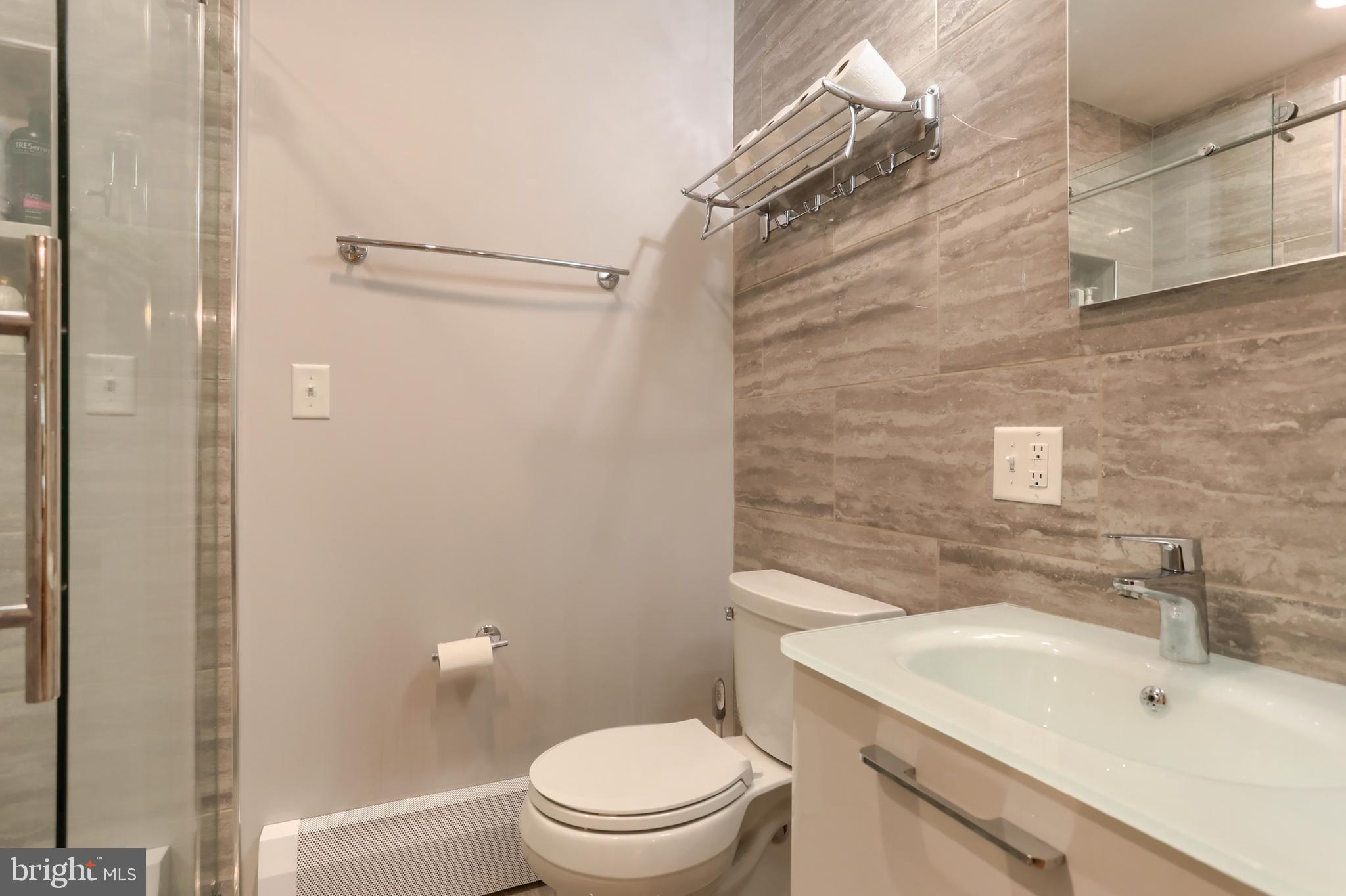 GLENN ACRES - Residential