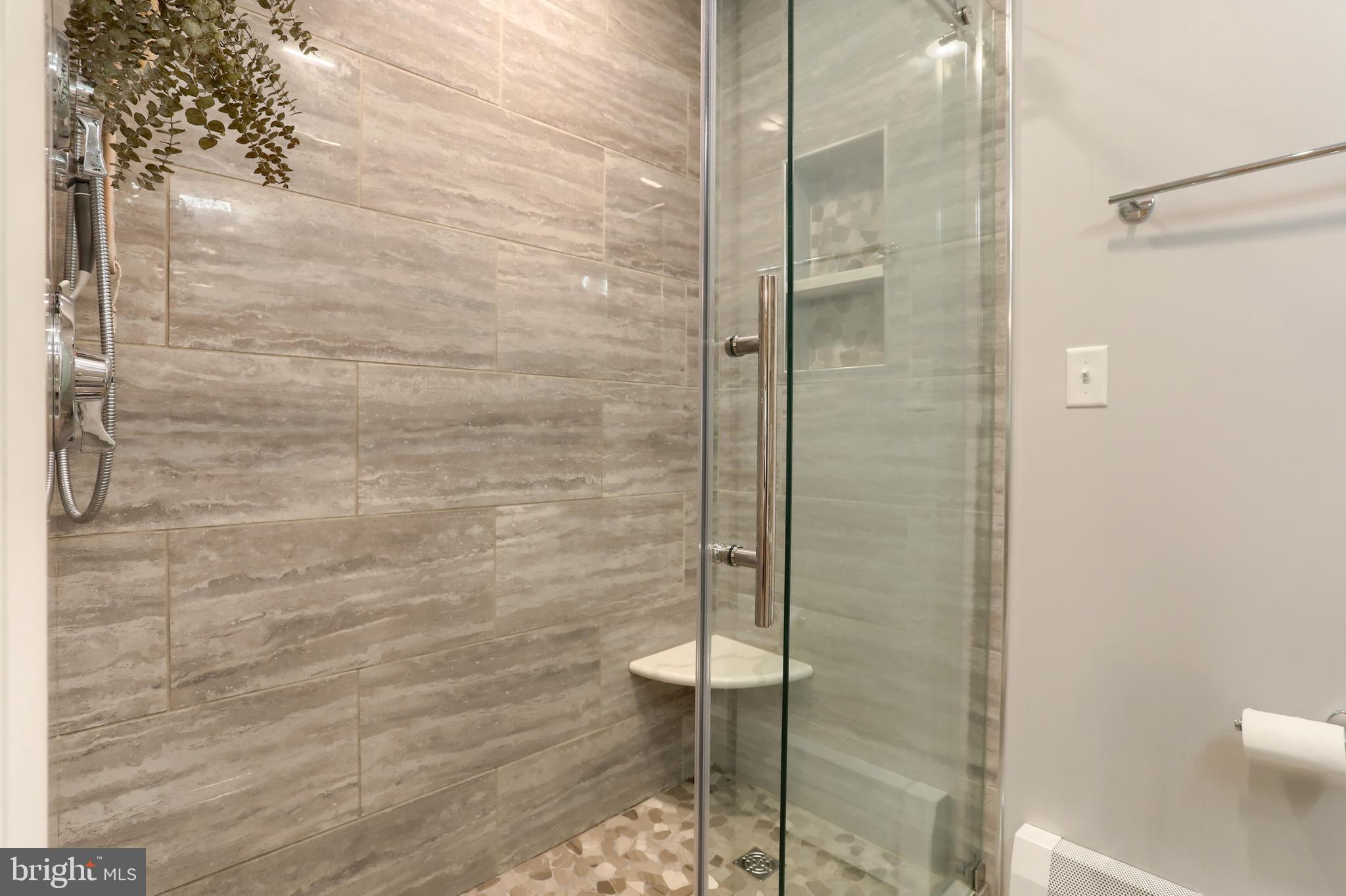 GLENN ACRES - Residential