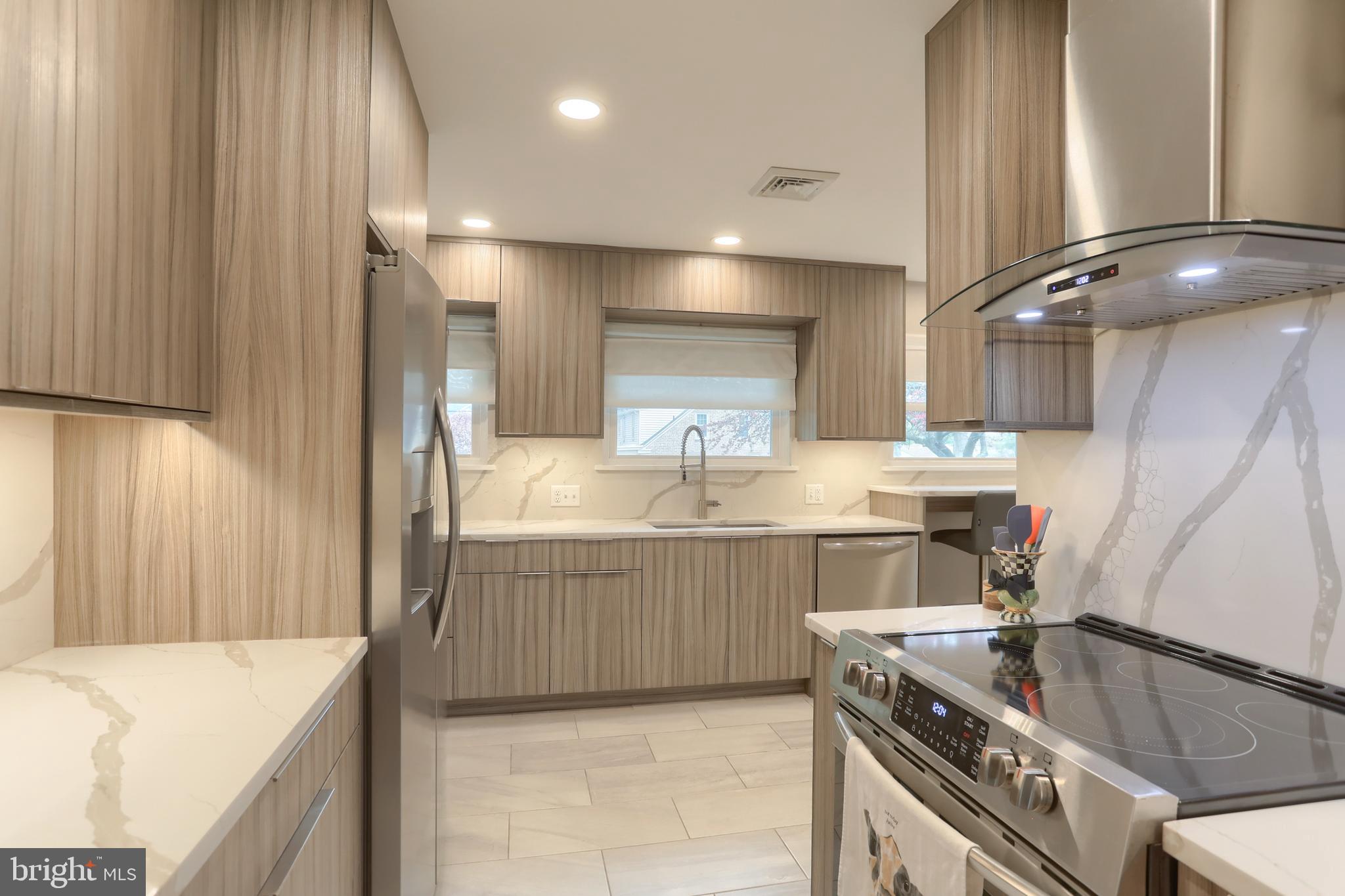 GLENN ACRES - Residential