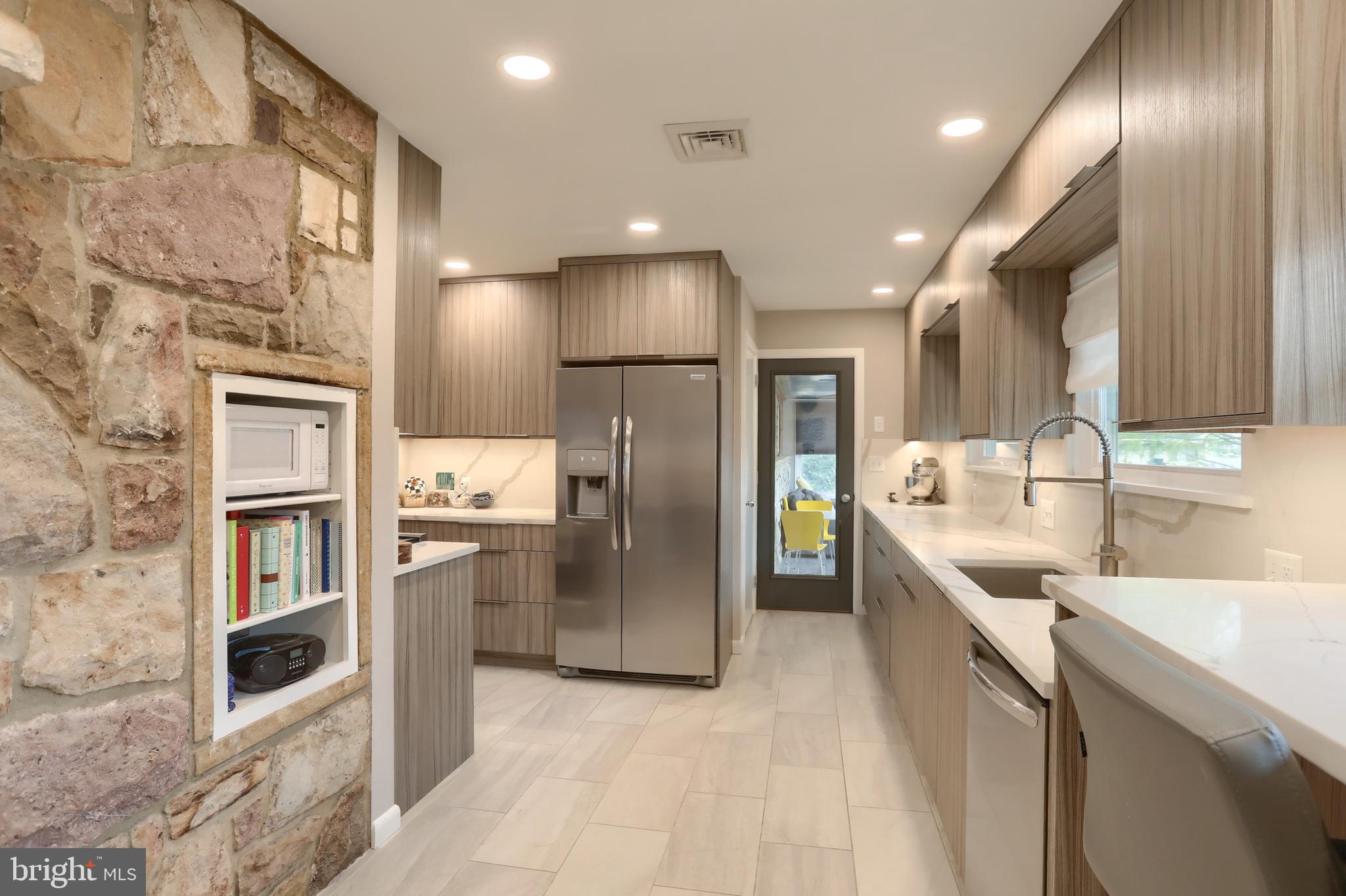 GLENN ACRES - Residential