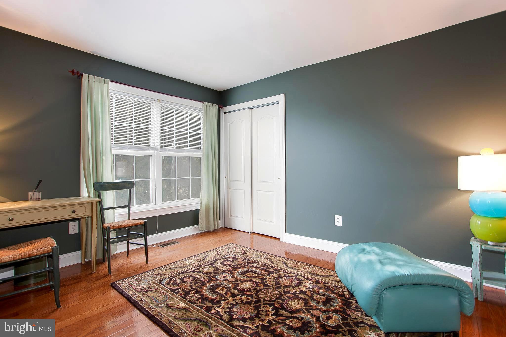 BUSTLETON - Residential
