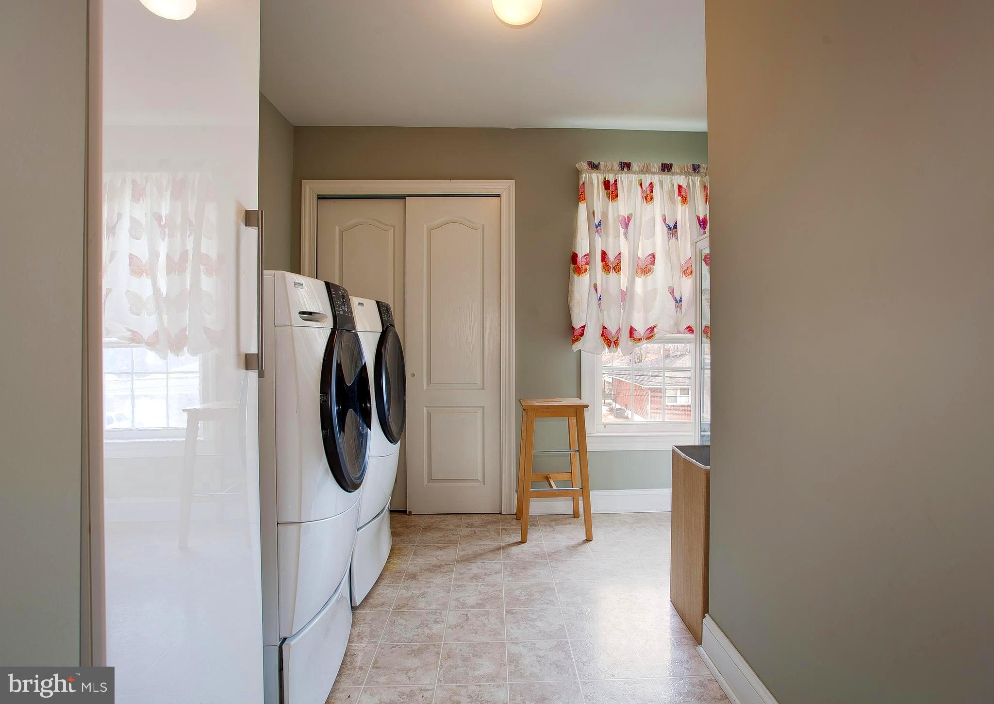 BUSTLETON - Residential