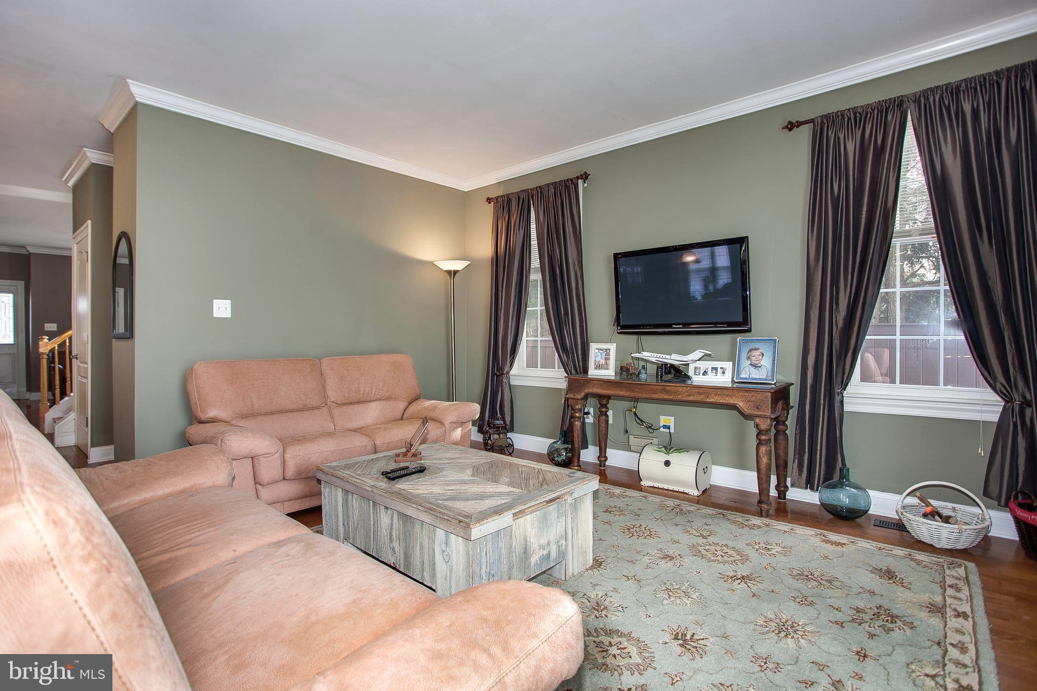 BUSTLETON - Residential