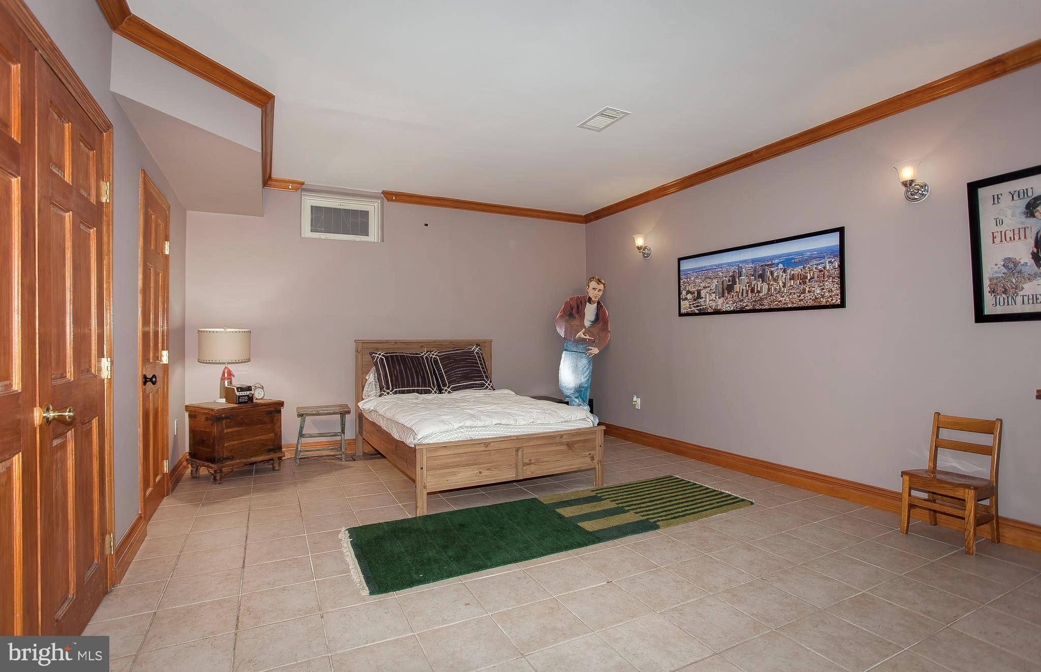 BUSTLETON - Residential