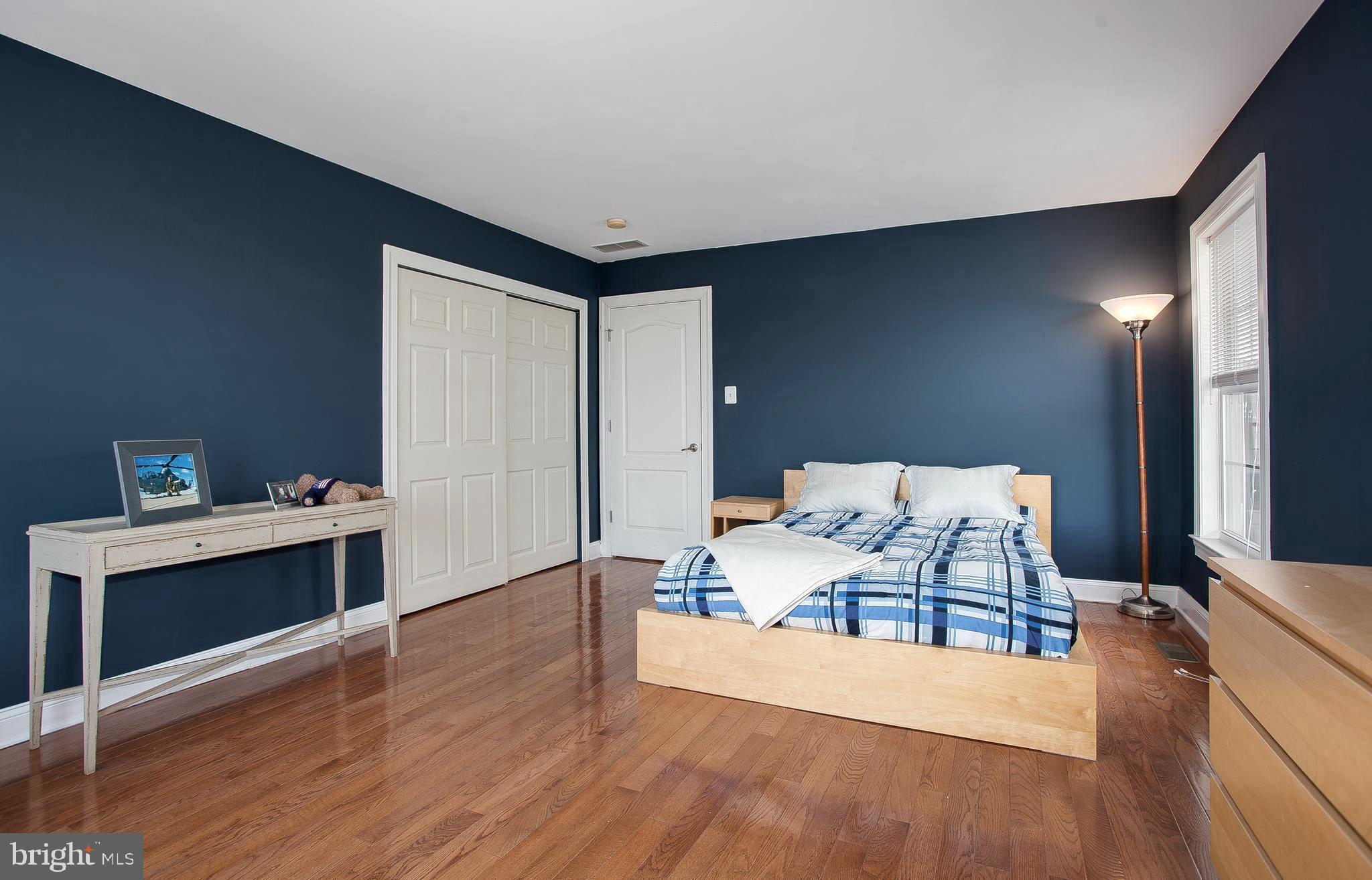 BUSTLETON - Residential