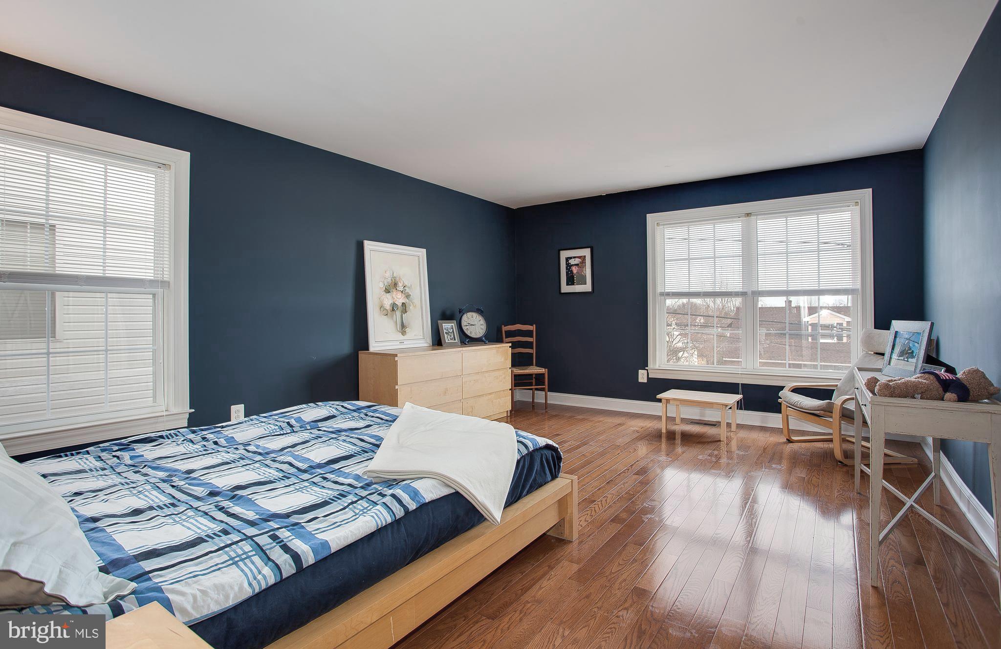 BUSTLETON - Residential