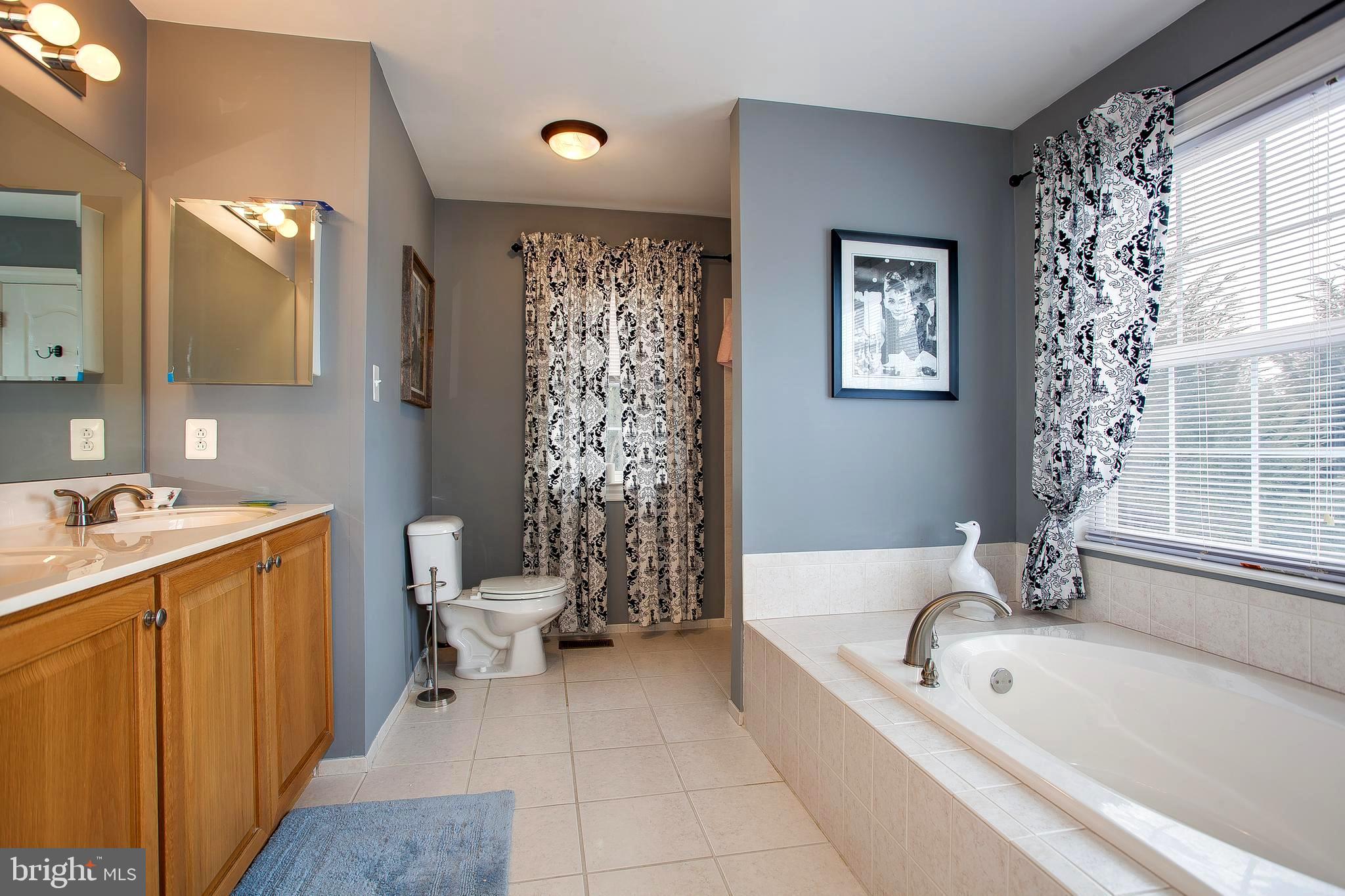 BUSTLETON - Residential