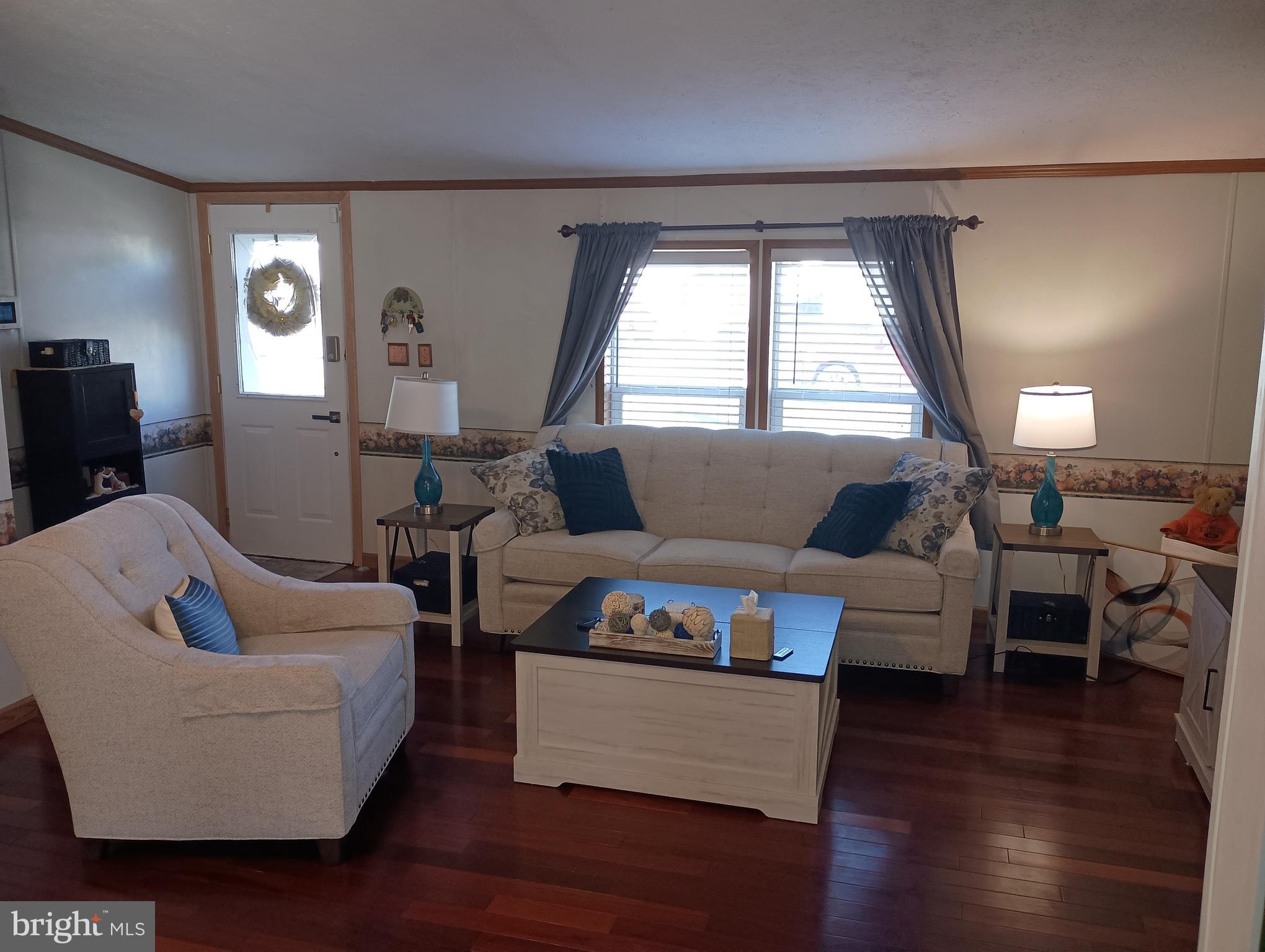 LEISURE LIVING ESTATES - Residential