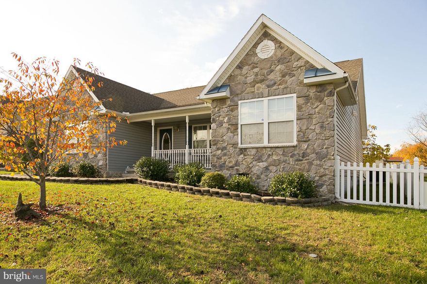 Beautiful home in great location for commuters. One Level living at it's best! Spacious rooms, large bedrooms, gorgeous wood & tile floors. 3 bedrooms, 2 full baths w/split floor plan, 2 car garage, fenced backyard, Stamped patio off Dining Room, Front Porch to relax on. Nice flat yard all in desireable Webber Springs subdivision. Don't wait- were priced to sell!