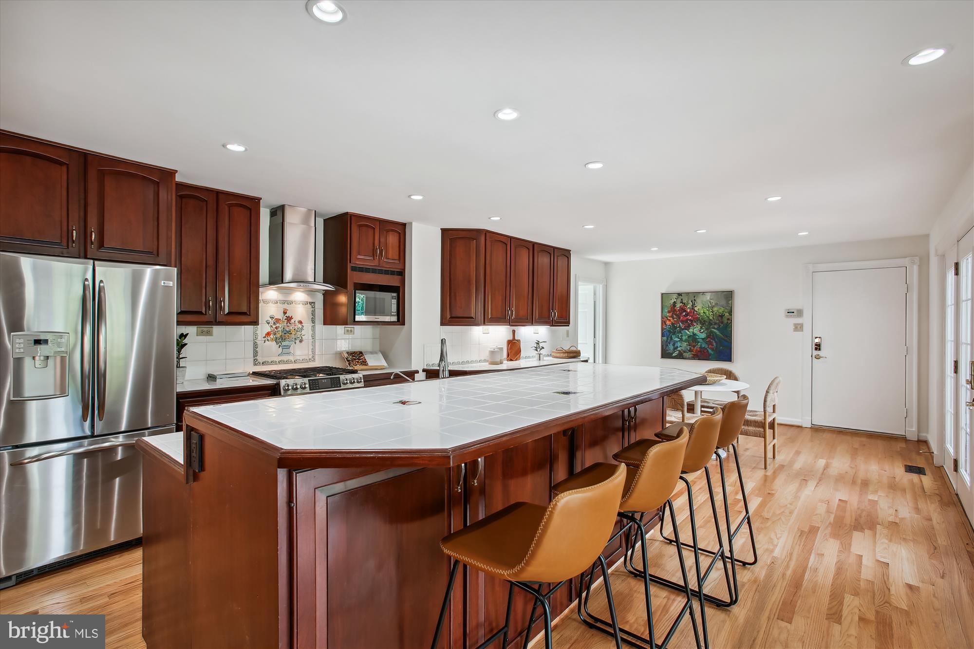 HAMPTON WOODS EAST - Residential