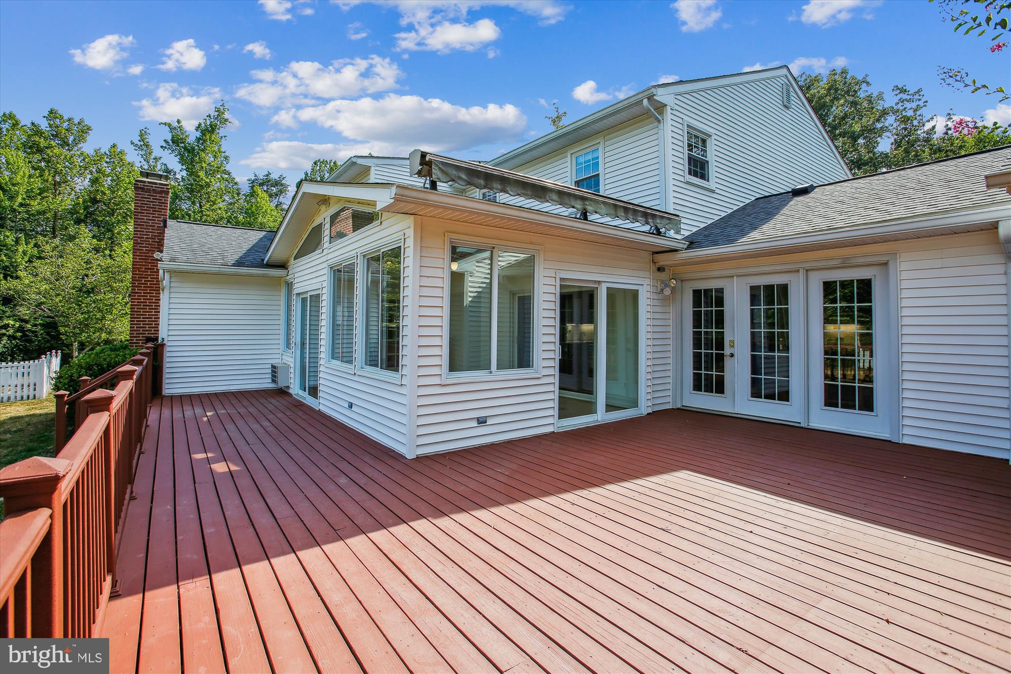 HAMPTON WOODS EAST - Residential