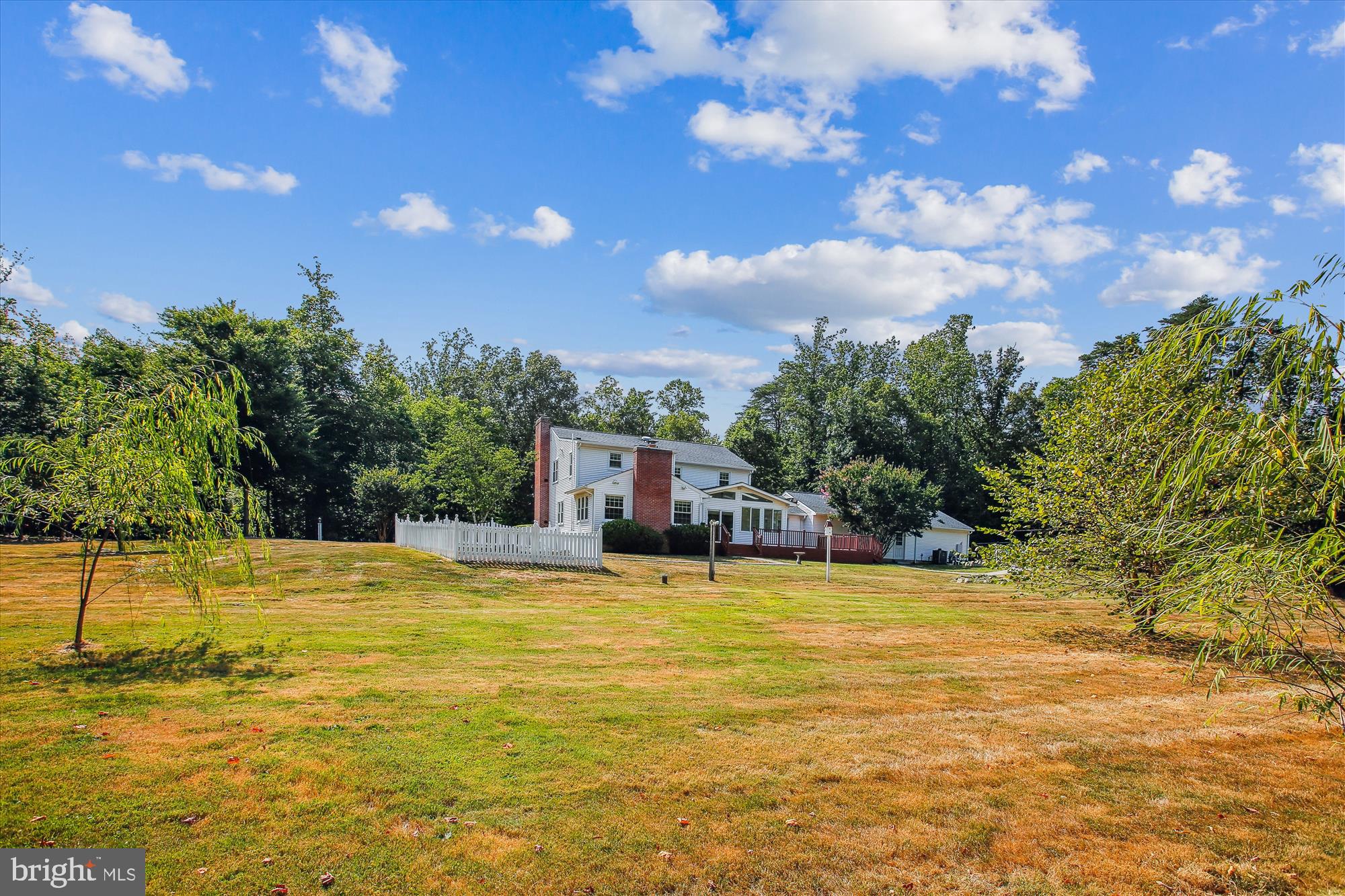 HAMPTON WOODS EAST - Residential