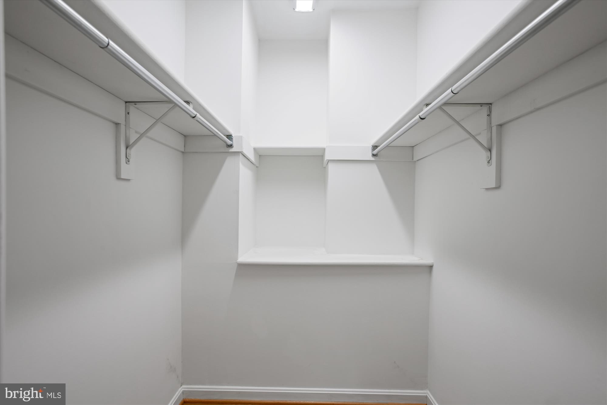 HAMPTON WOODS EAST - Residential