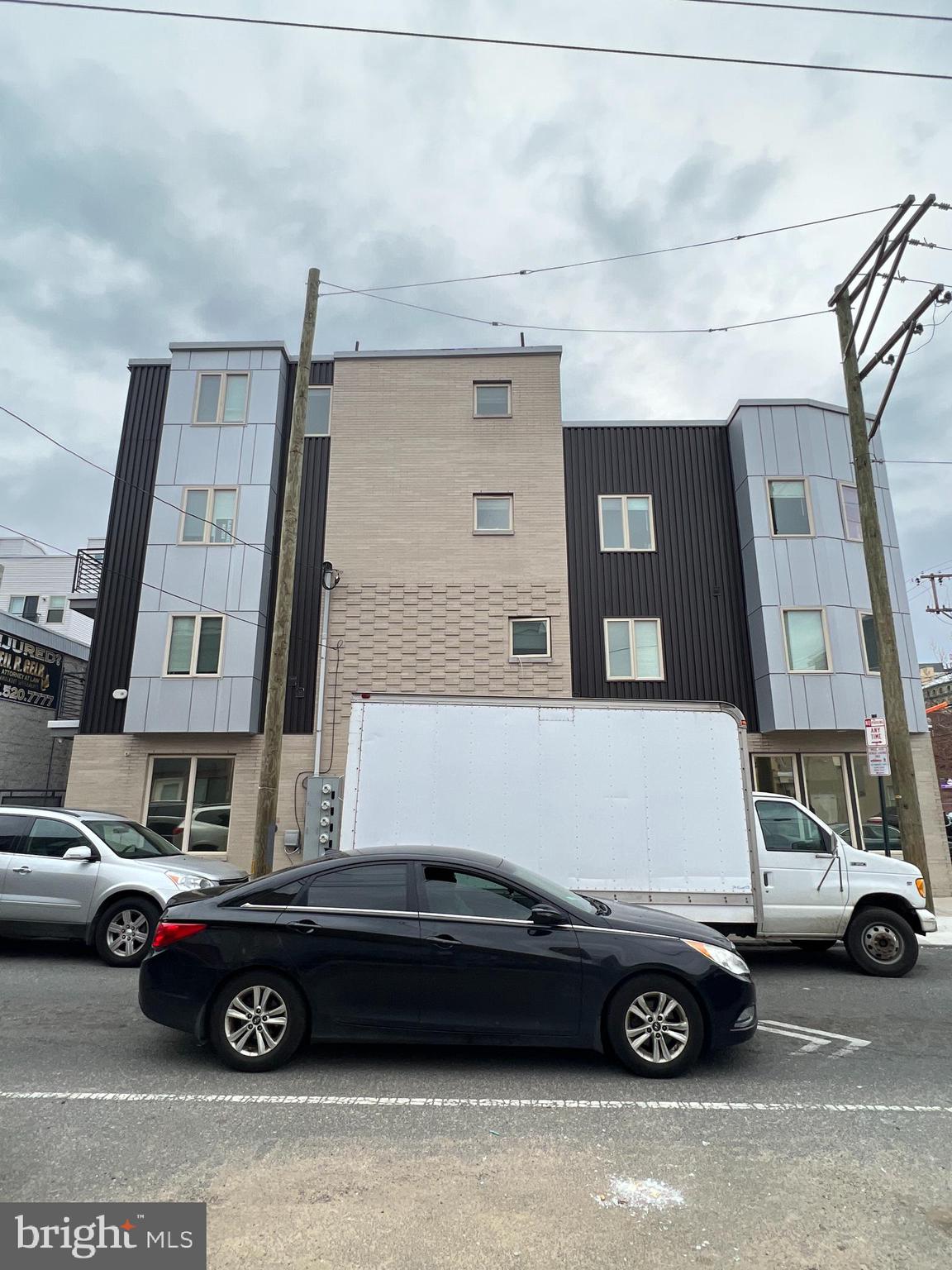 1441 BROWN STREET