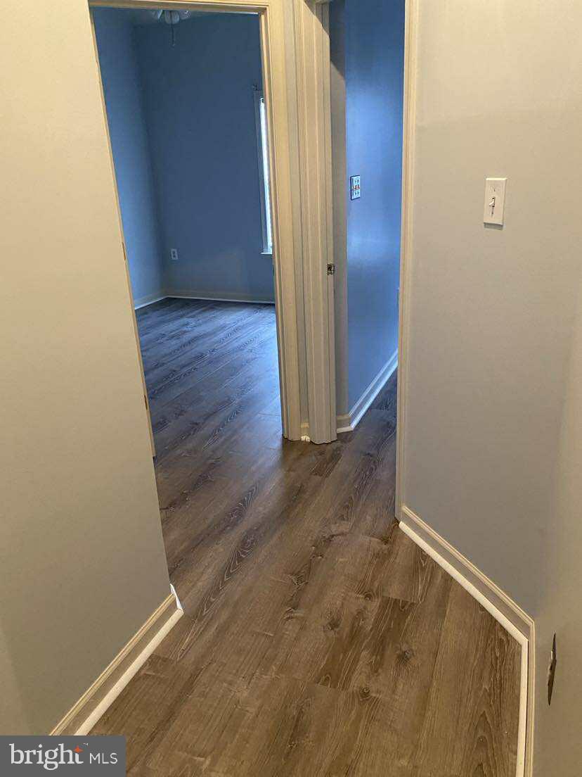 COUNTY GREEN - Residential Lease