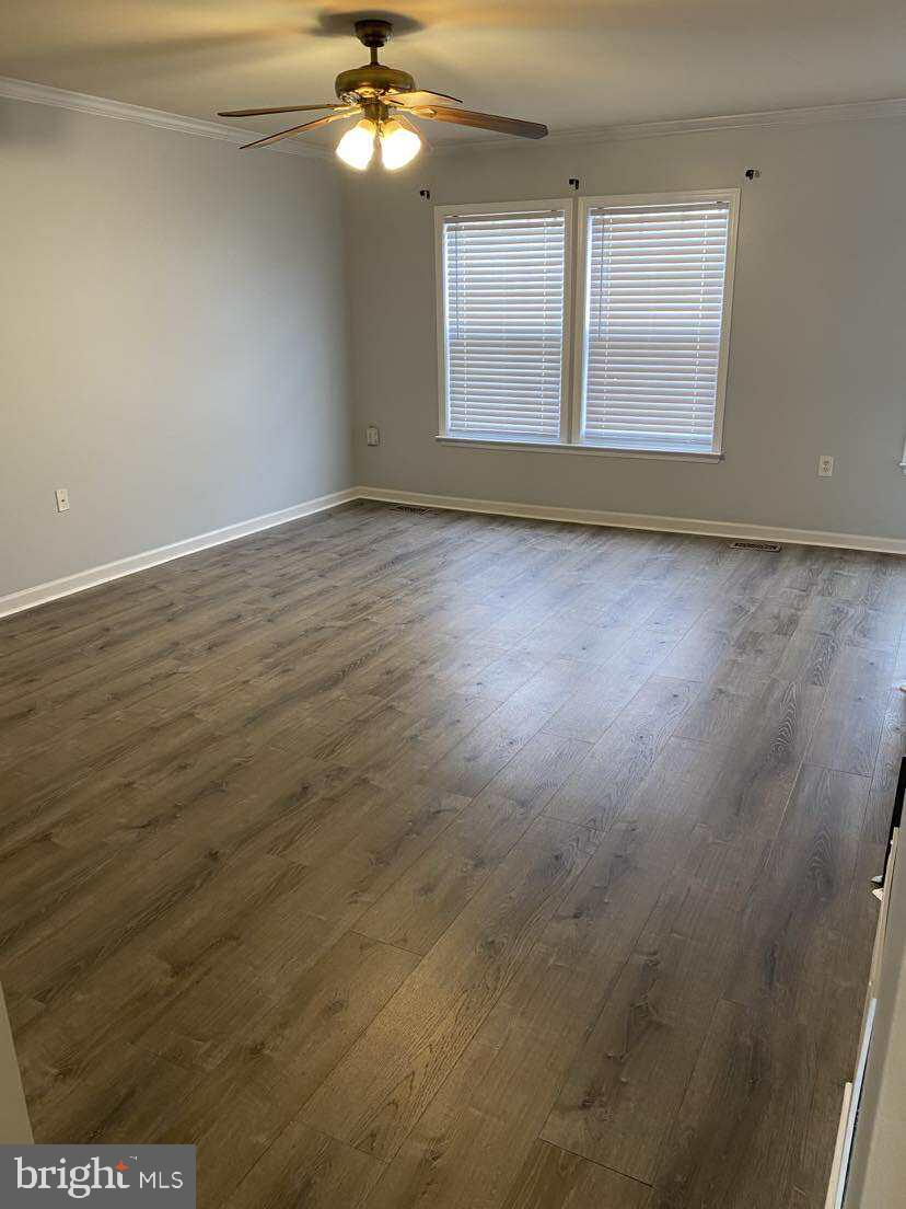 COUNTY GREEN - Residential Lease