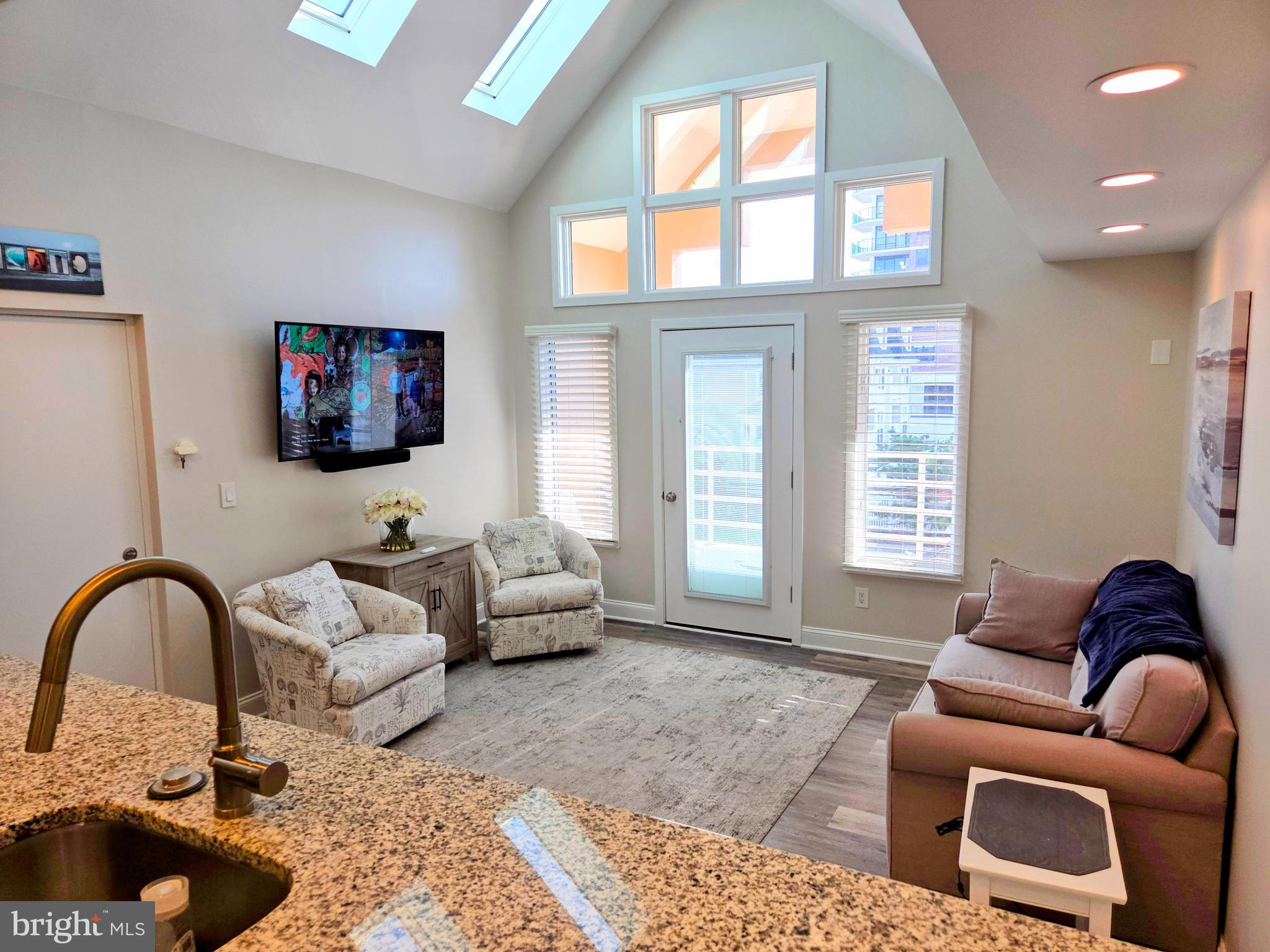 9101 ATLANTIC AVENUE 204