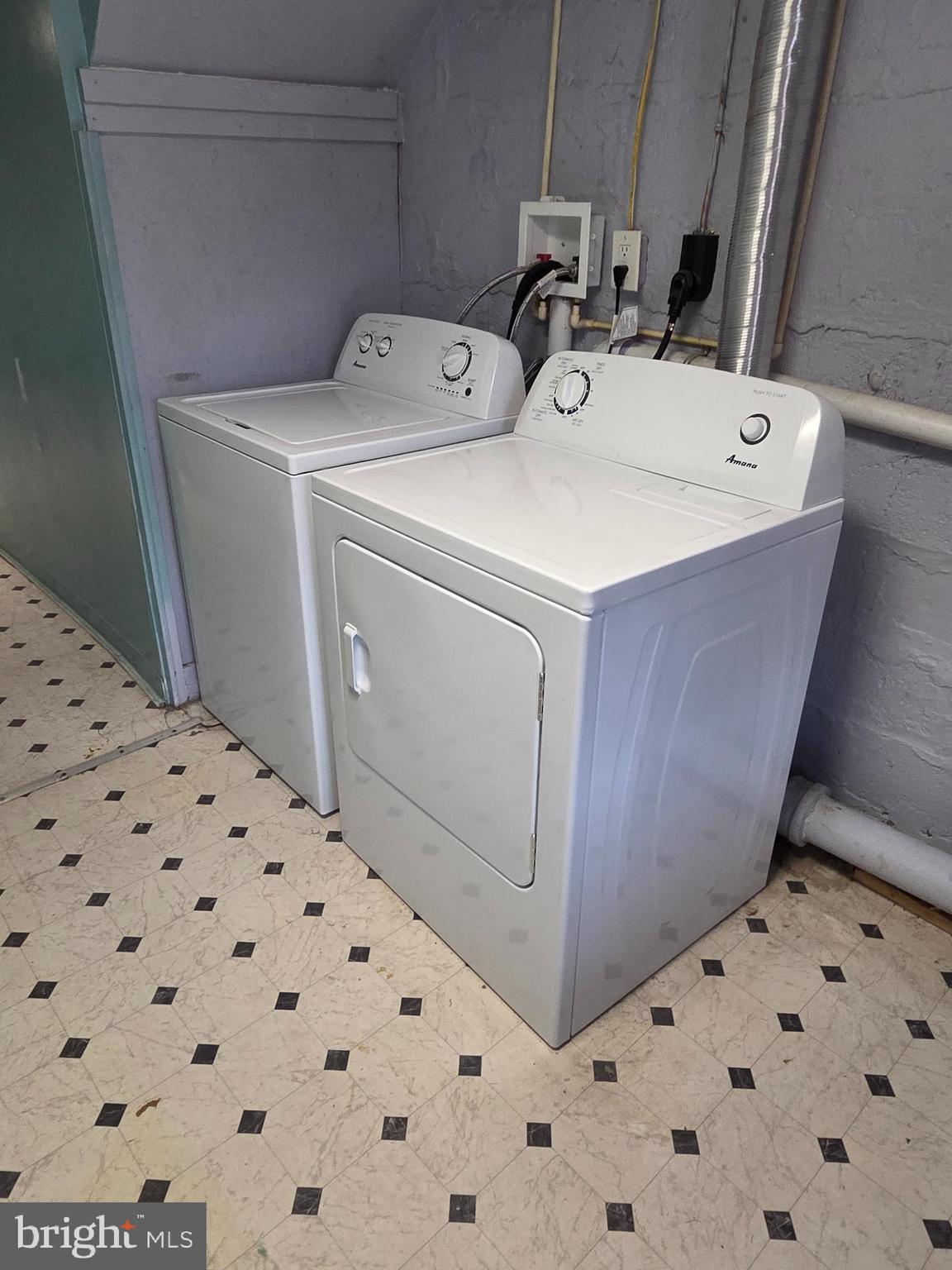 SOUTH END - Residential