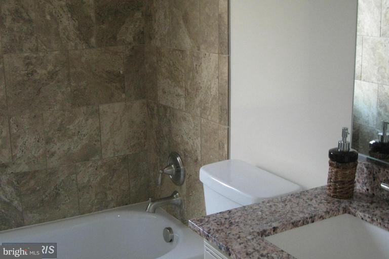 DREAMS LANDING - Residential Lease