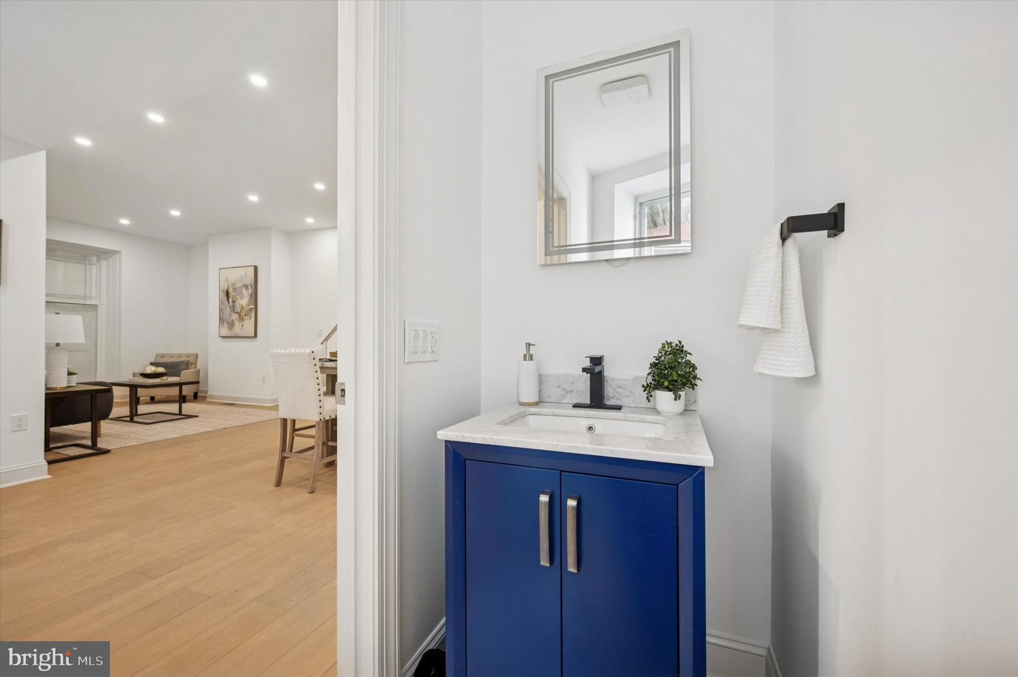 GERMANTOWN (EAST) - Residential